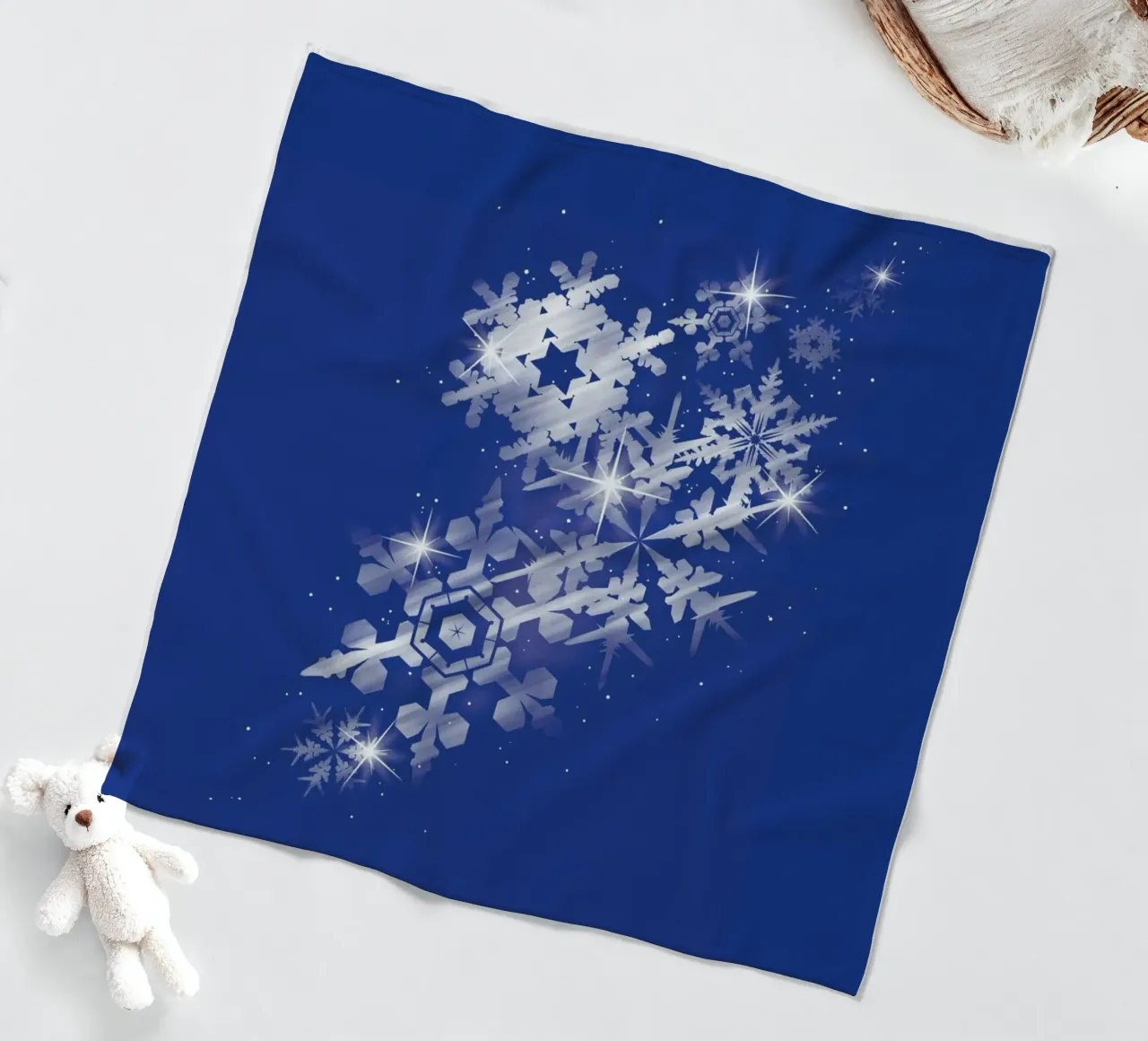 Snowflakes of hope coperta in pile da Tobe Fonseca