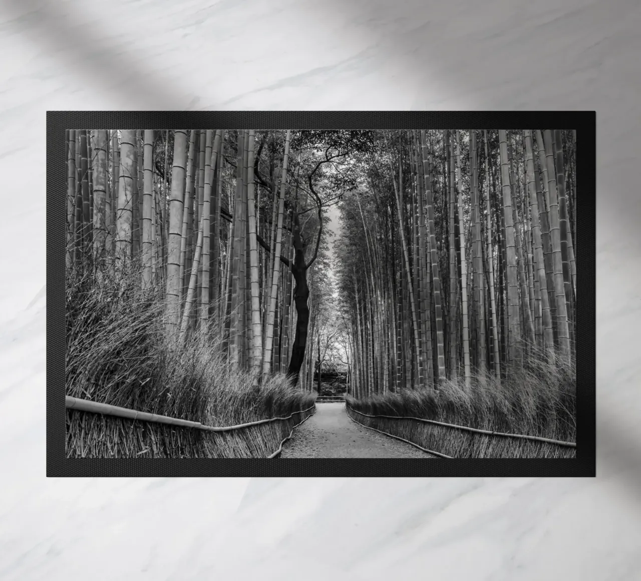 L'imponente foresta di bambù di Arashiyama in monocromia zerbino da Melanie Viola