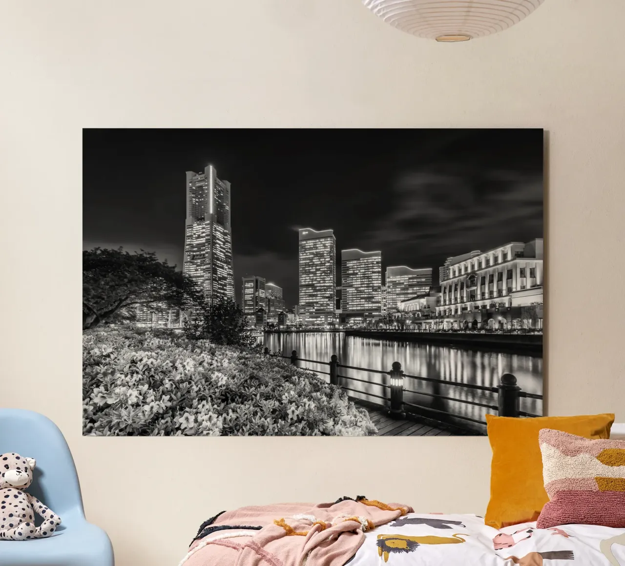 Idilliaco skyline di Yokohama di notte | monocromatico alluminio dibond da Melanie Viola