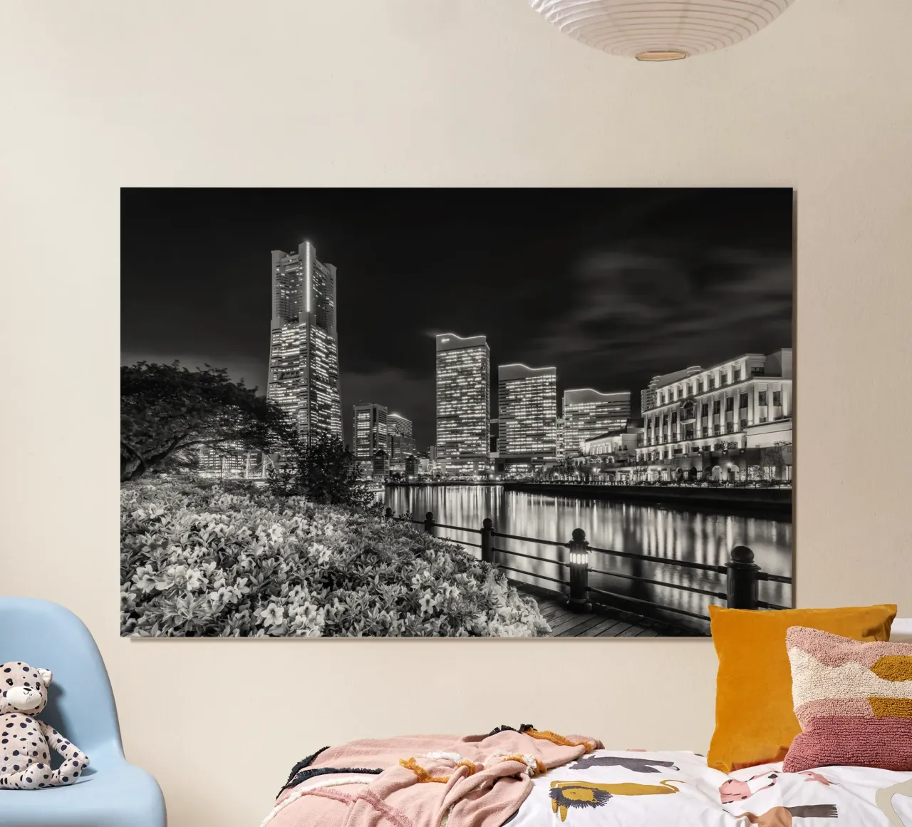 Idilliaco skyline di Yokohama di notte | monocromatico poster con telaio in alluminio da Melanie Viola