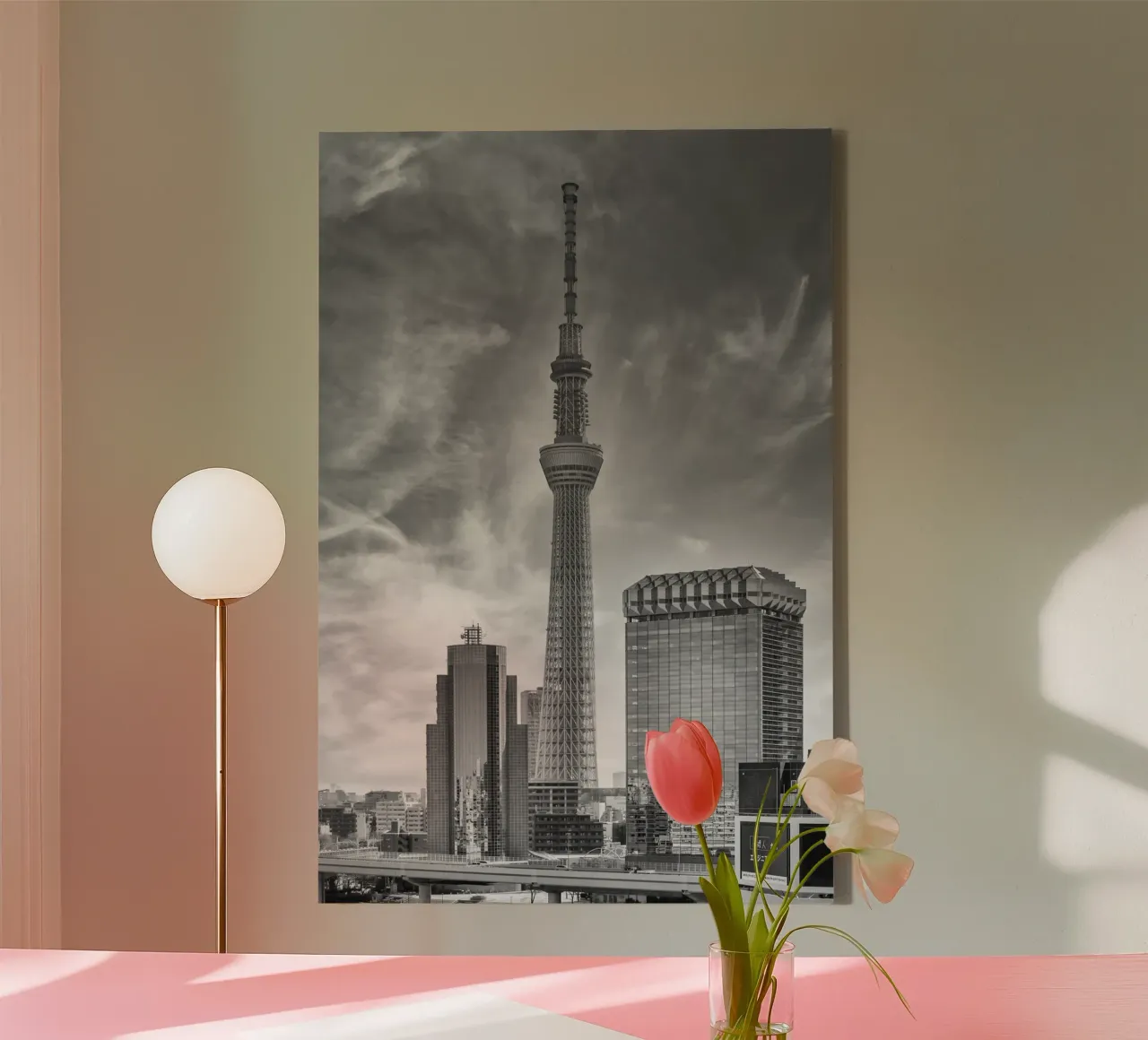 Markanter Tokyo Skytree am Sumida River | monochrom canvas with Floater frame by Melanie Viola