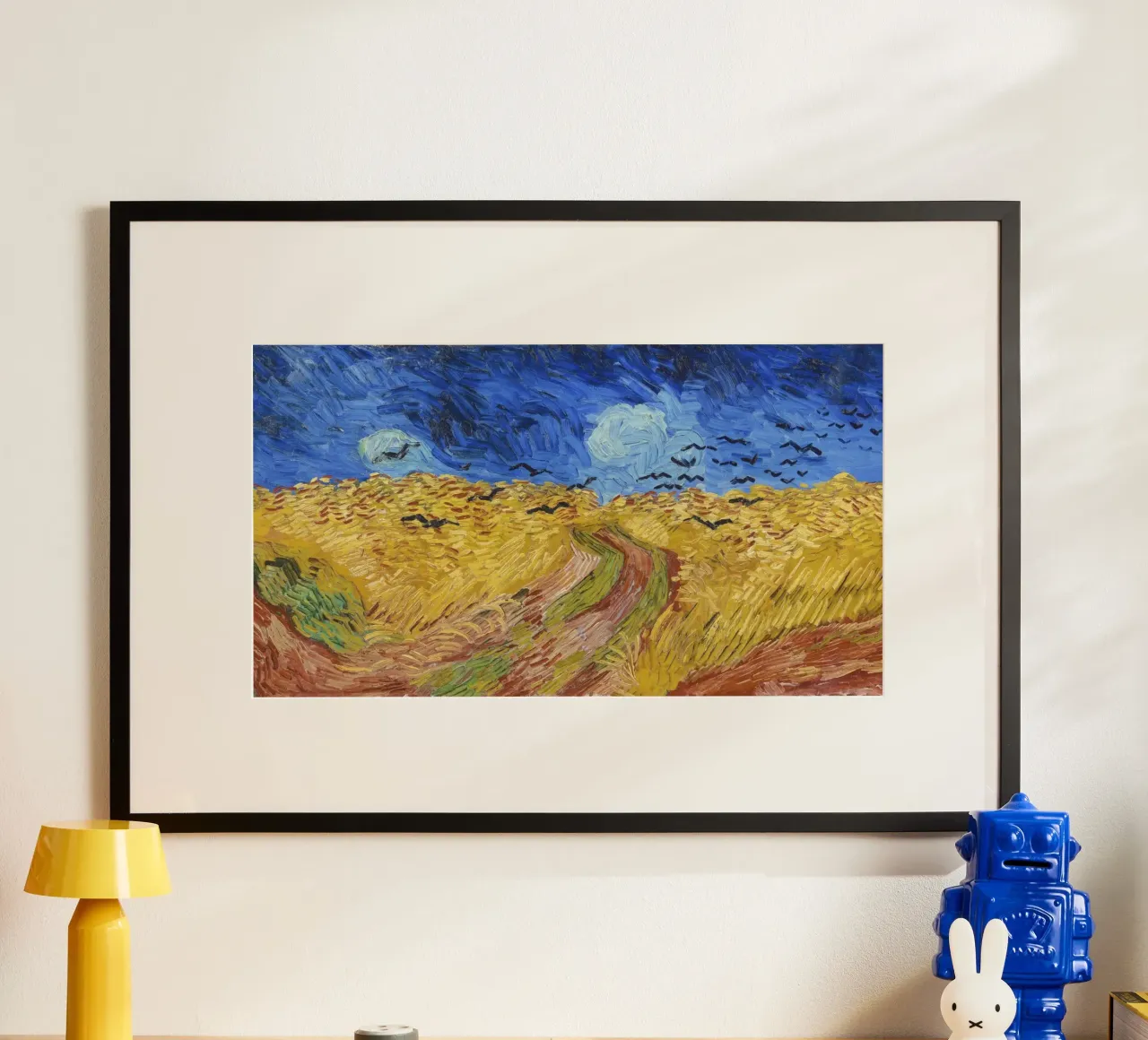 "Campo di grano con corvi" (1890) Vincent van Gogh". poster con telaio in plastica da Van Gogh Prints