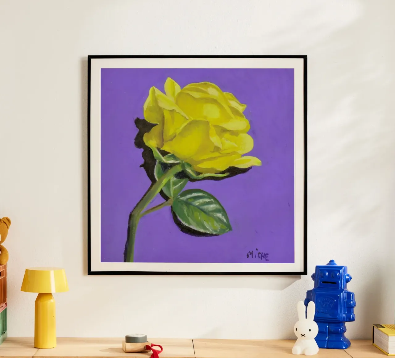 Yellow Rose poster con telaio in legno da Miche Watkins