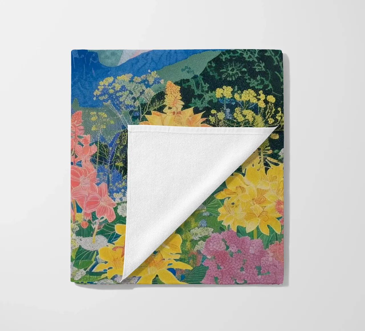 Boho Mountain Poster, bunter Naturdruck Strandtuch von Boheme