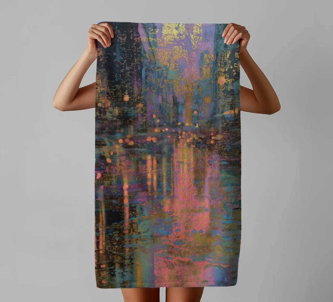 Abstracte symfonie van licht badhanddoek van Carinaprint