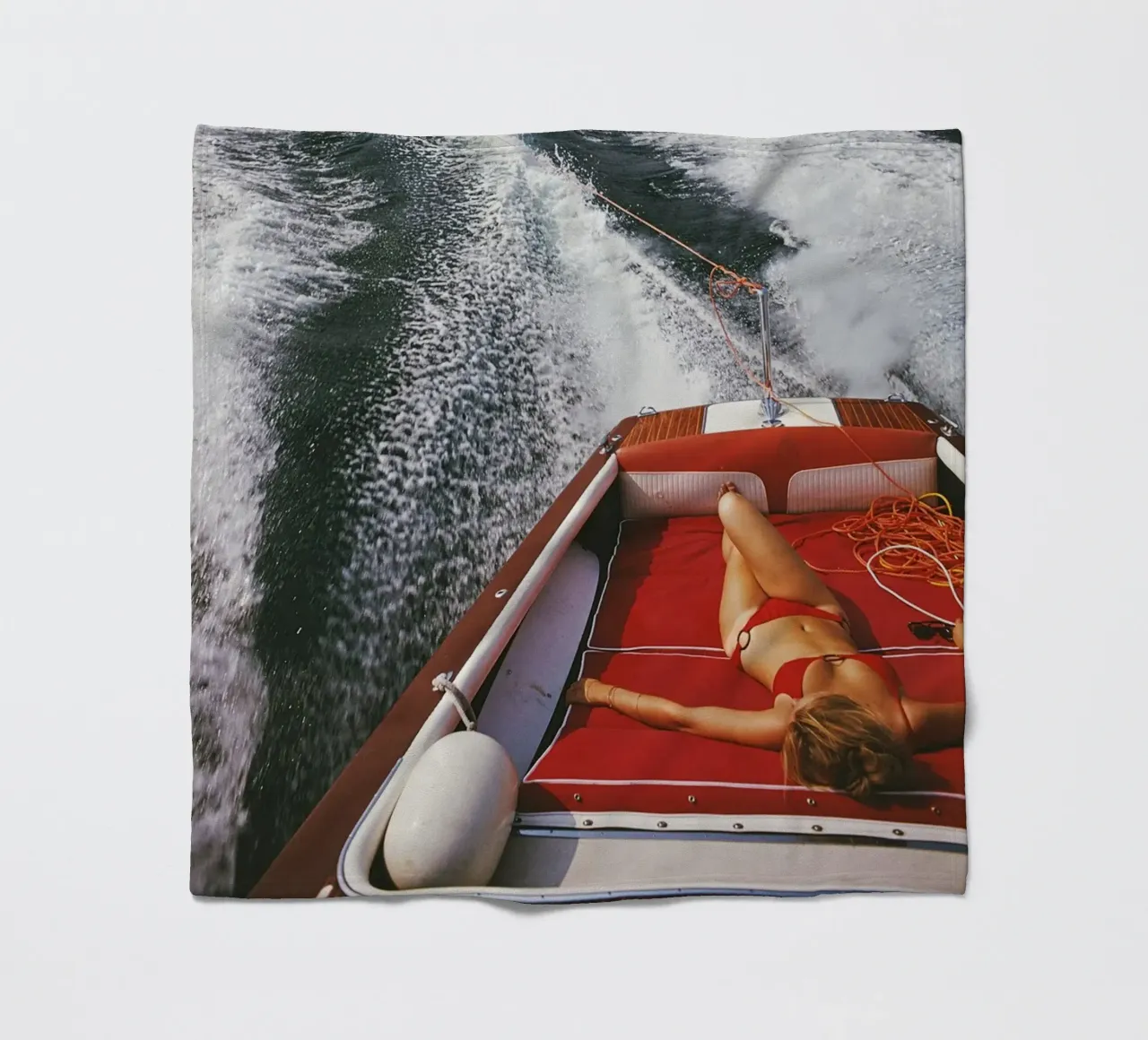 Vrouw slaapt op de boot - Slim Aarons fleecedeken van Chrisvintage
