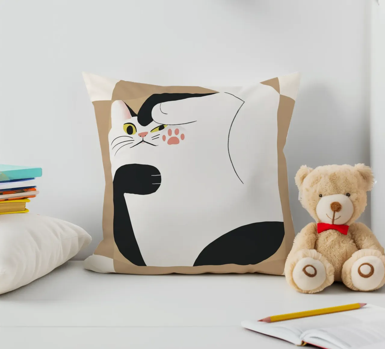 Gatto in una scatola quadrata cuscino da Little Dean