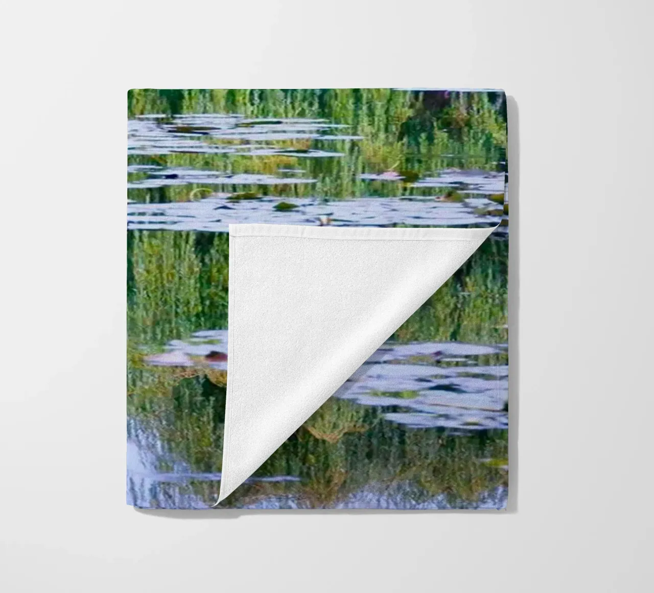 ninfee in una palude chiara claude monet telo mare da belong shop