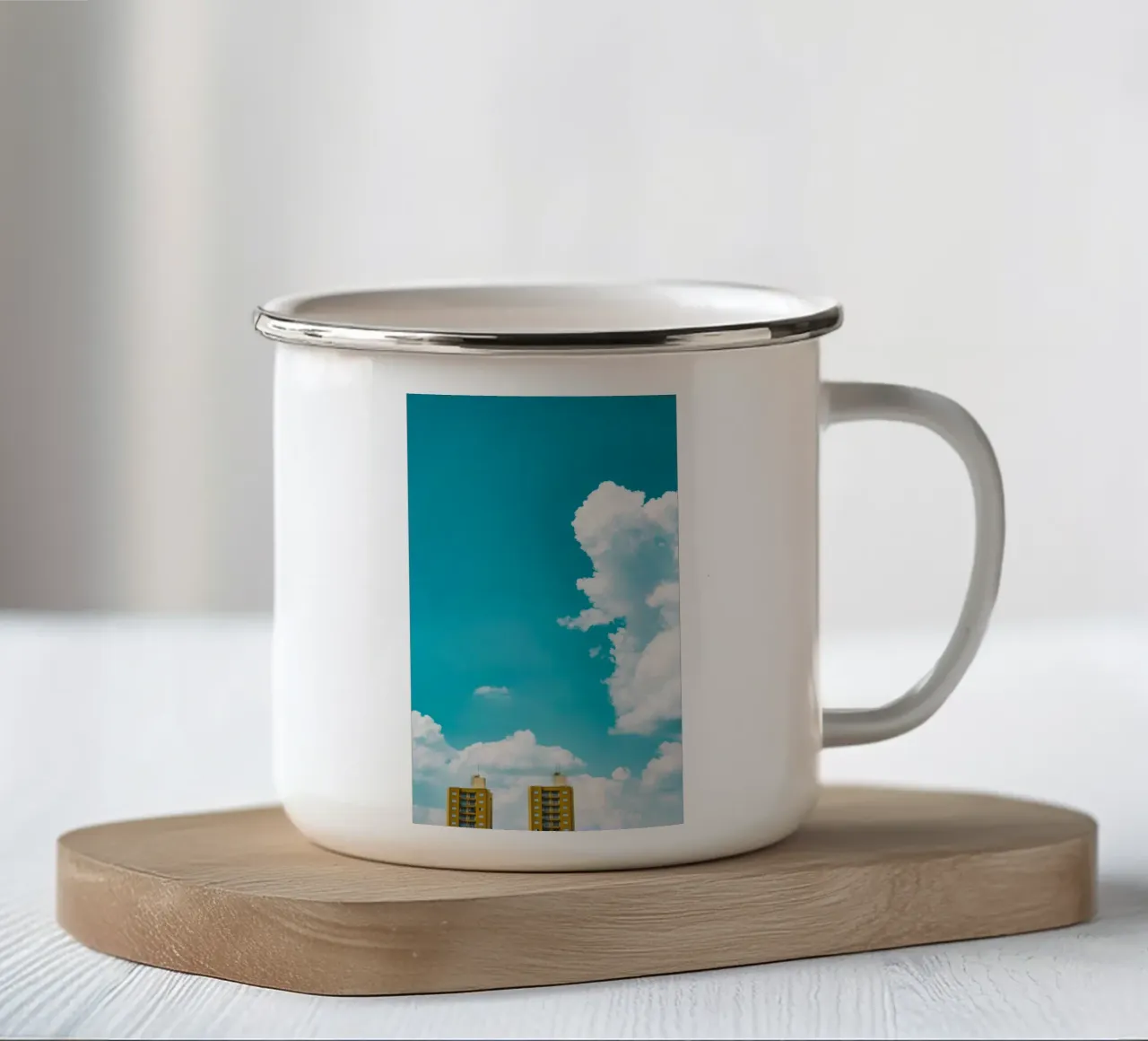 cielo blu nuvole tazza in smalto da Bleu