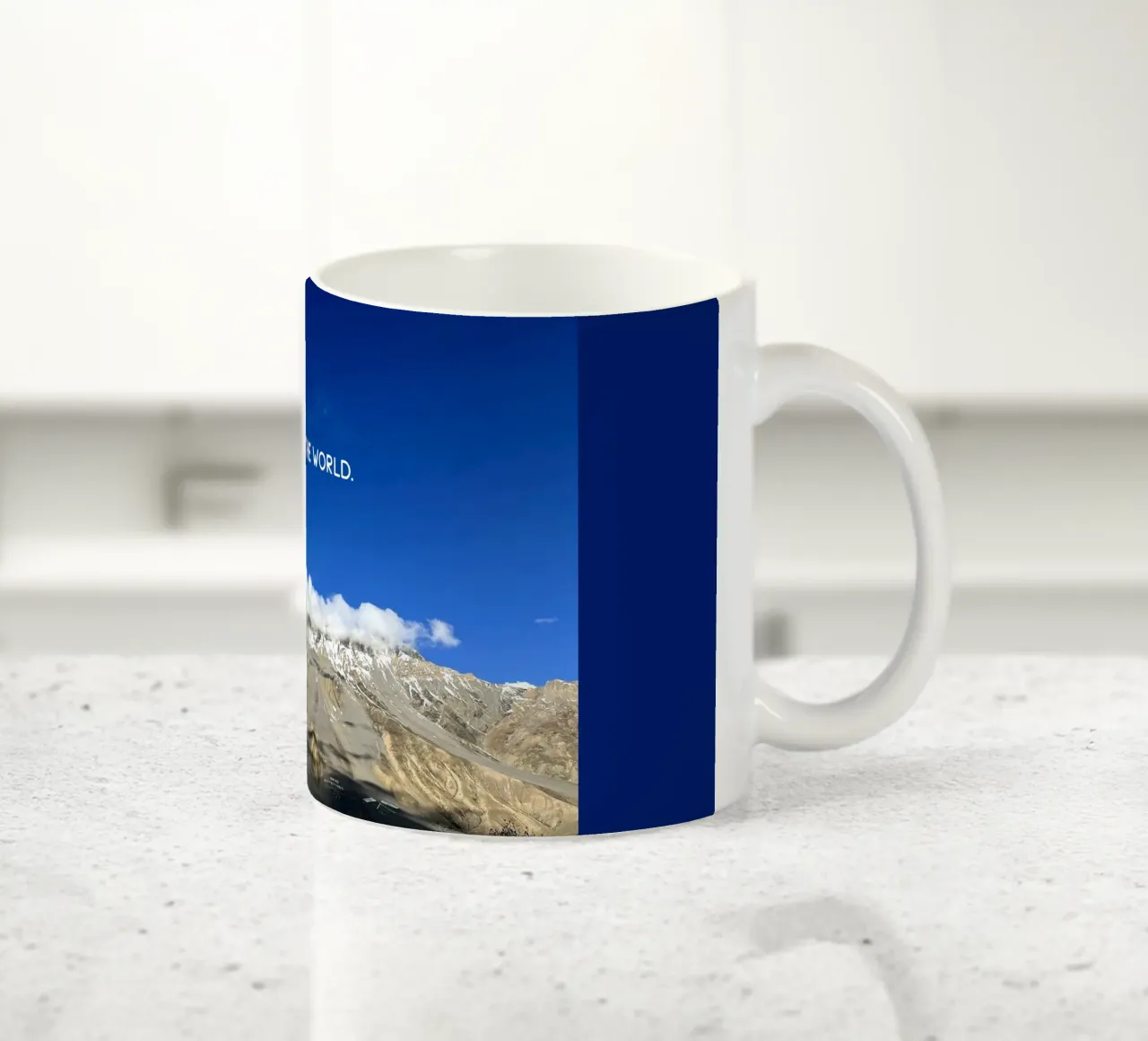 On top of the world. Himalayas tazza in ceramica da Happy 😃 Art 🎨 by Christine Schnoell