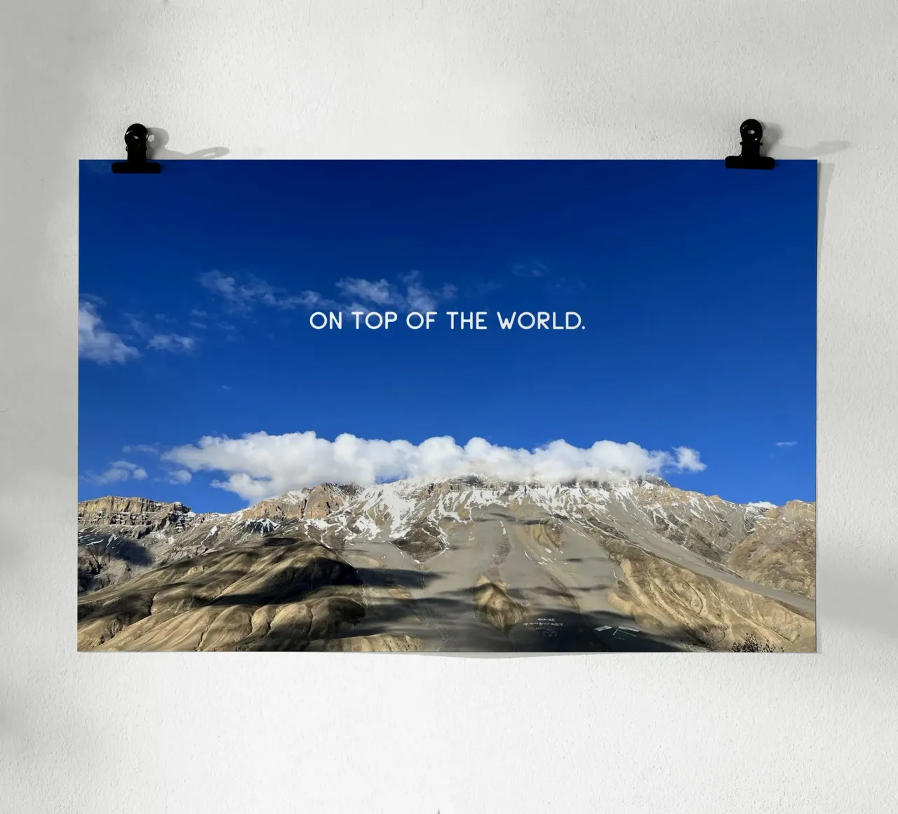 On top of the world. Himalayas poster con telaio in plastica da Happy 😃 Art 🎨 by Christine Schnoell