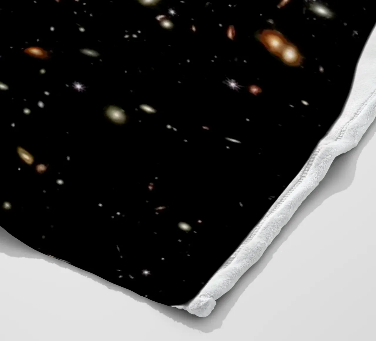Deep Field Galaxies coperta in pile da Studio One
