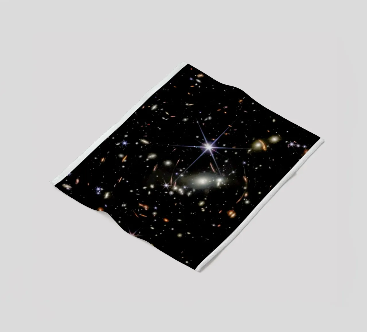 Deep Field Galaxies coperta in pile da Studio One