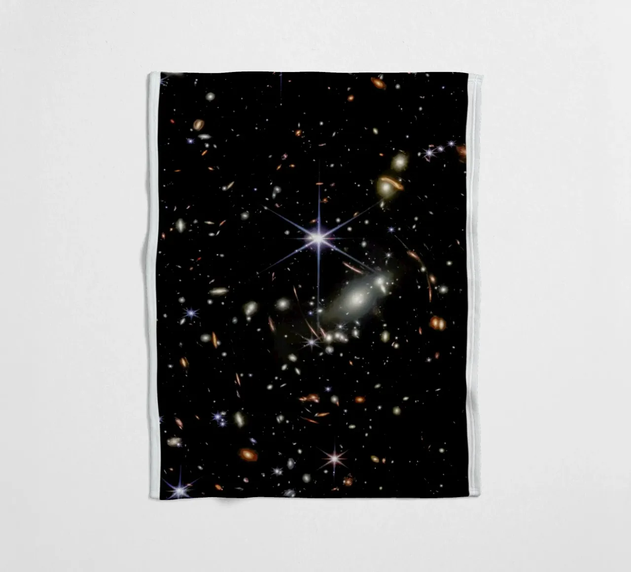 Deep Field Galaxies coperta in pile da Studio One