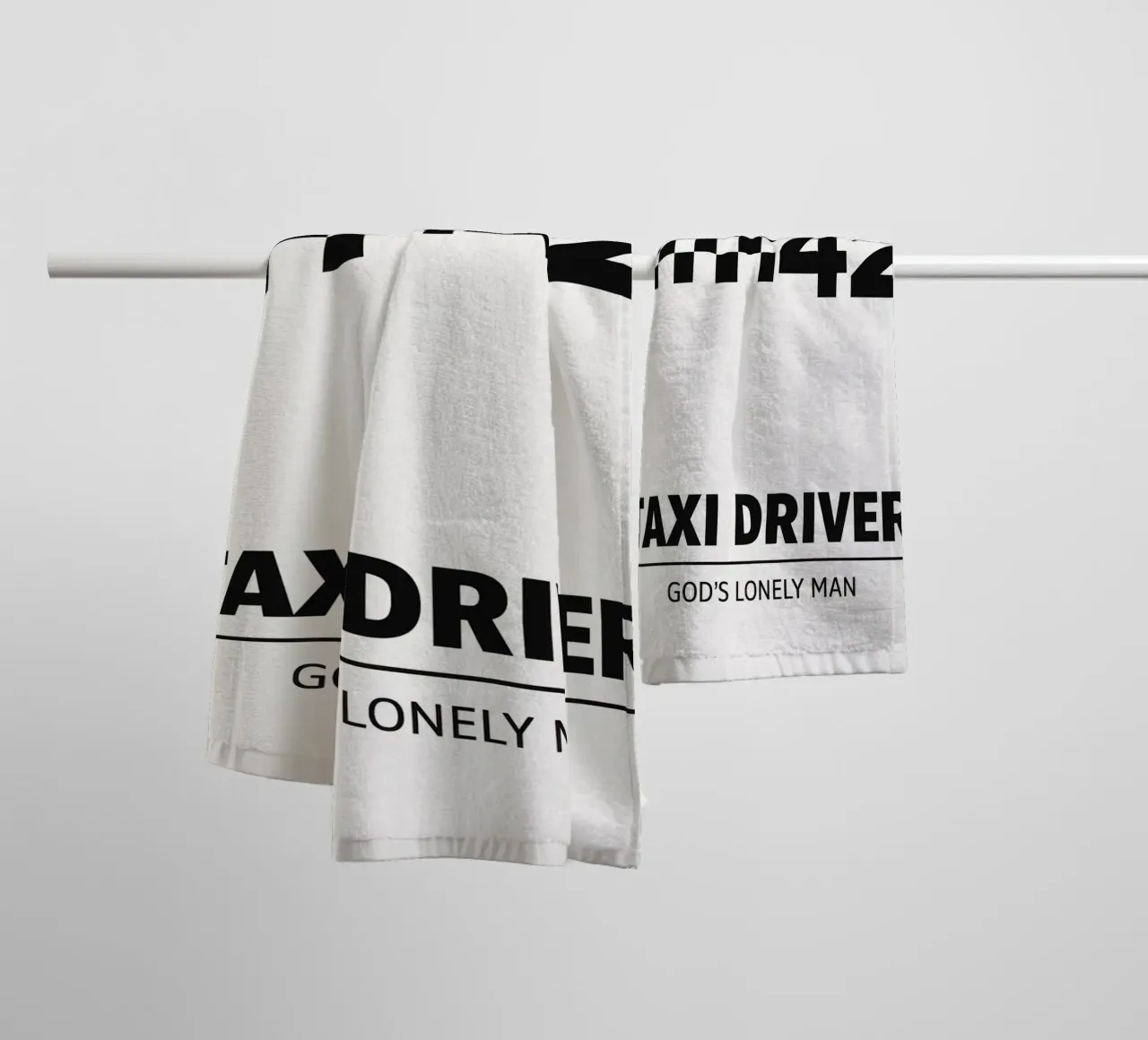 Taxi Driver Print asciugamano da bagno da MoviesArt