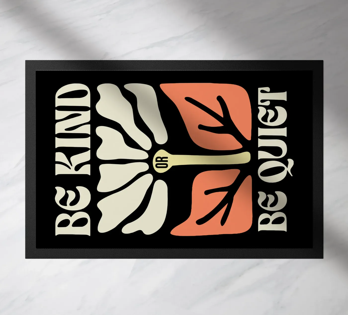 Wees vriendelijk of wees stil deurmat van Gunawan Rb