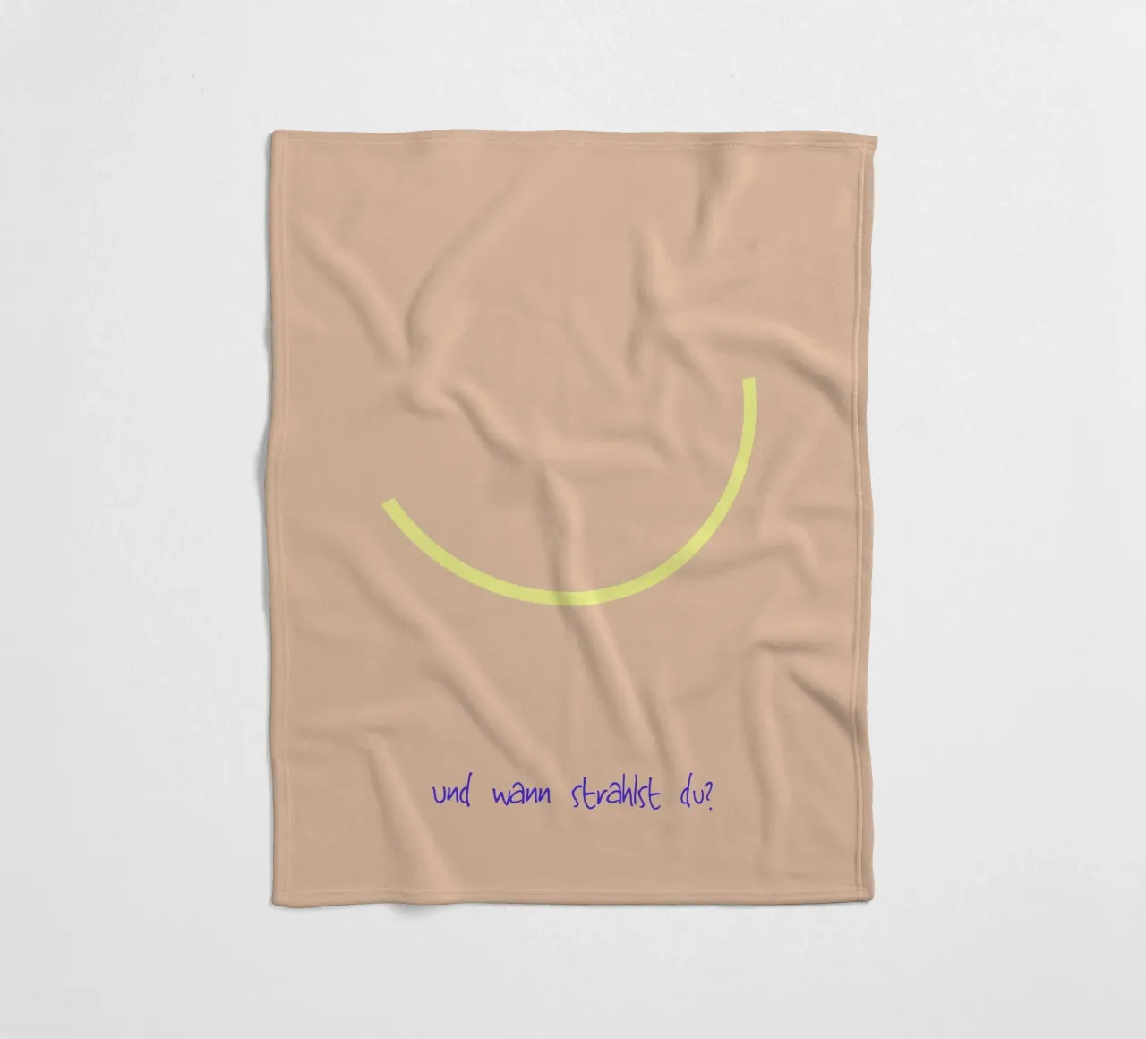 und wann strahlst du? fleece blanket by FRICKE DESIGN