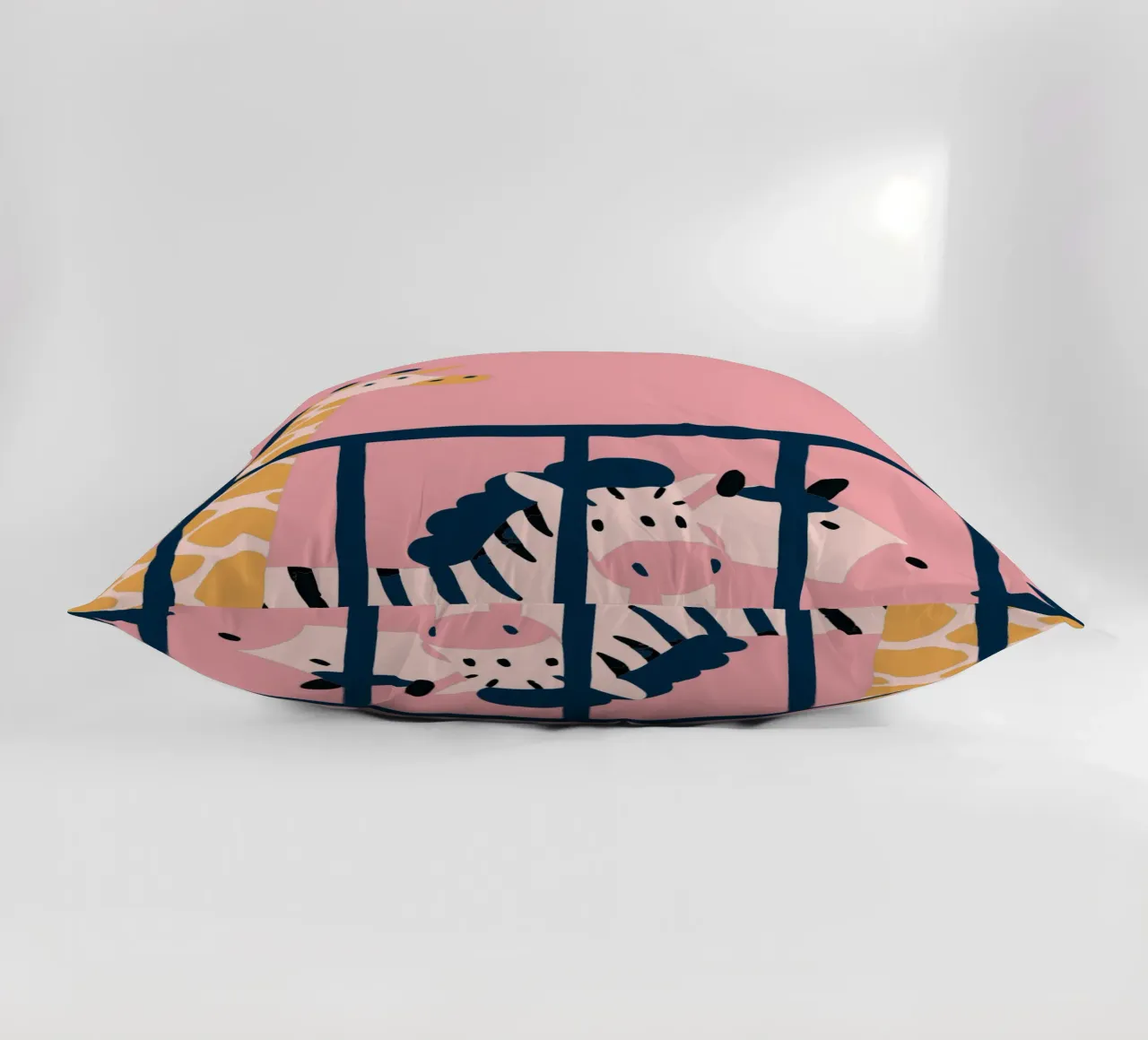 Giraffa e zebra cuscino da TRENDY POSTER SHOP
