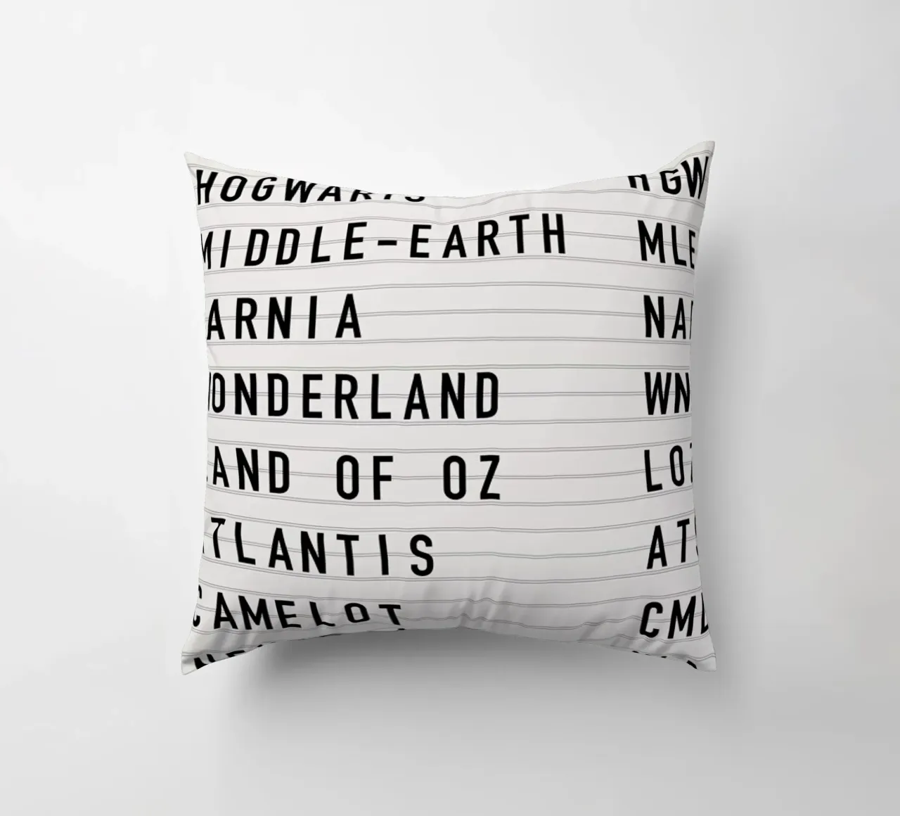 Fantasy Destinations 2 cuscino da daylight design studio