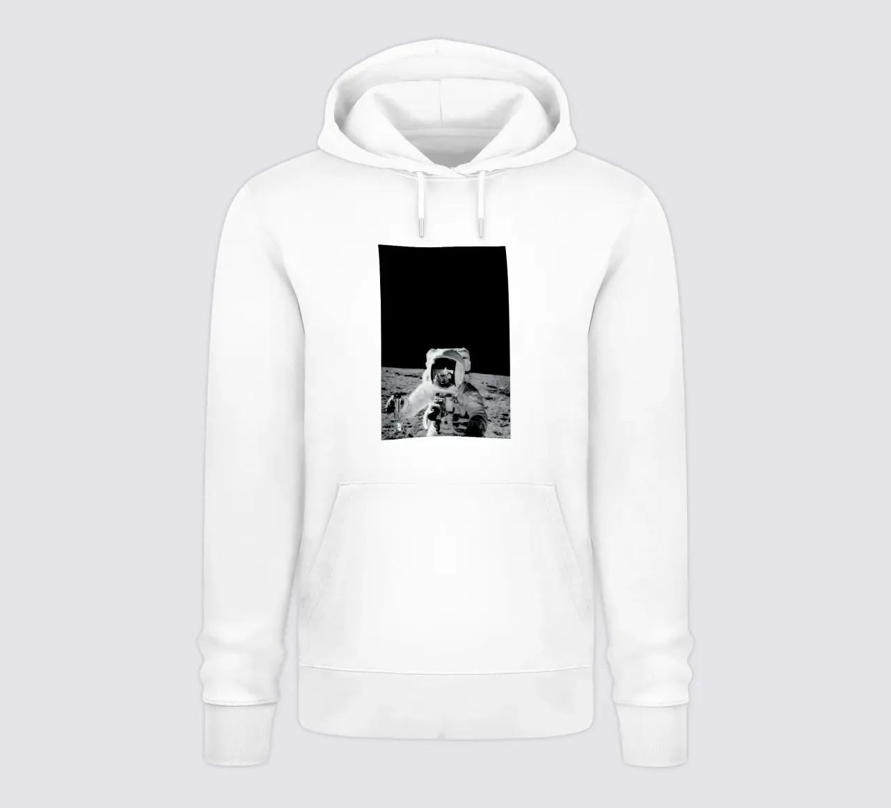 Reflection on the Moon felpa con cappuccio da Vintage by JUNIQE
