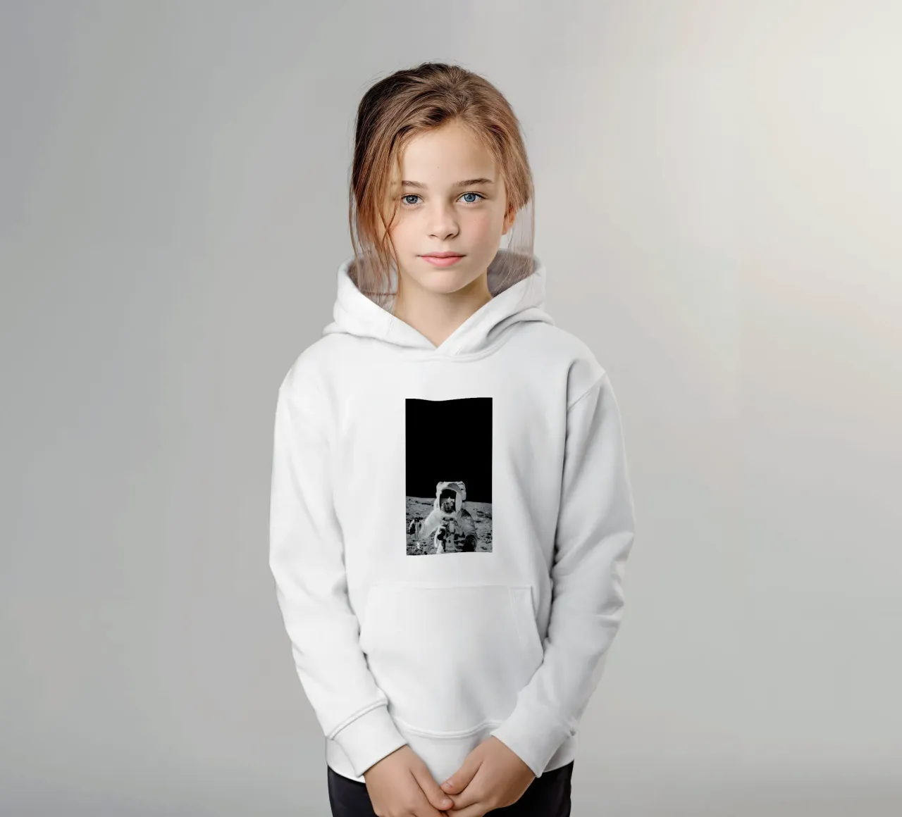 Reflection on the Moon felpa bambino con cappuccio da Vintage by JUNIQE