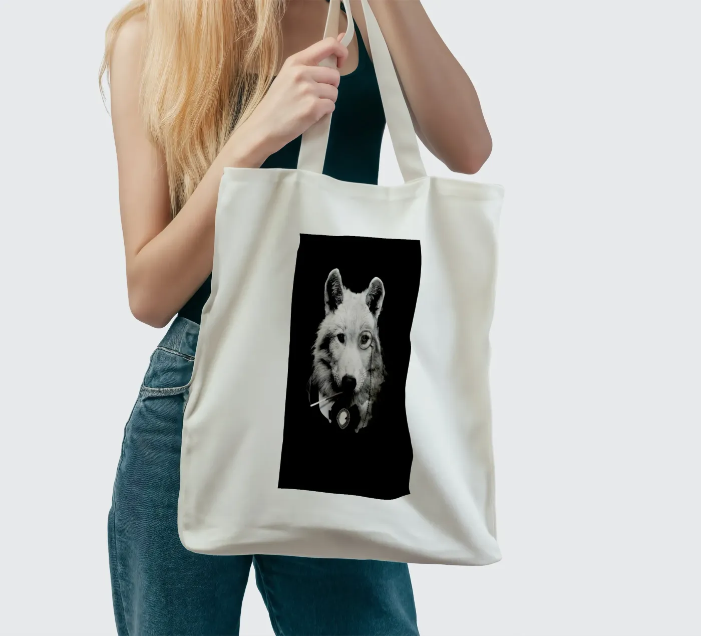 Classy Wolf tote bag by Wouter Rikken