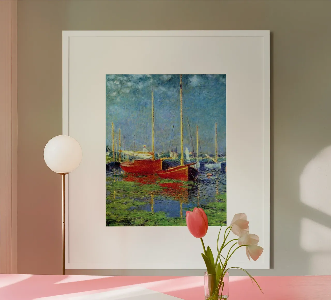 bateau rouge ancré dans les eaux du marais claude monet poster avec cadre en aluminium de belong shop
