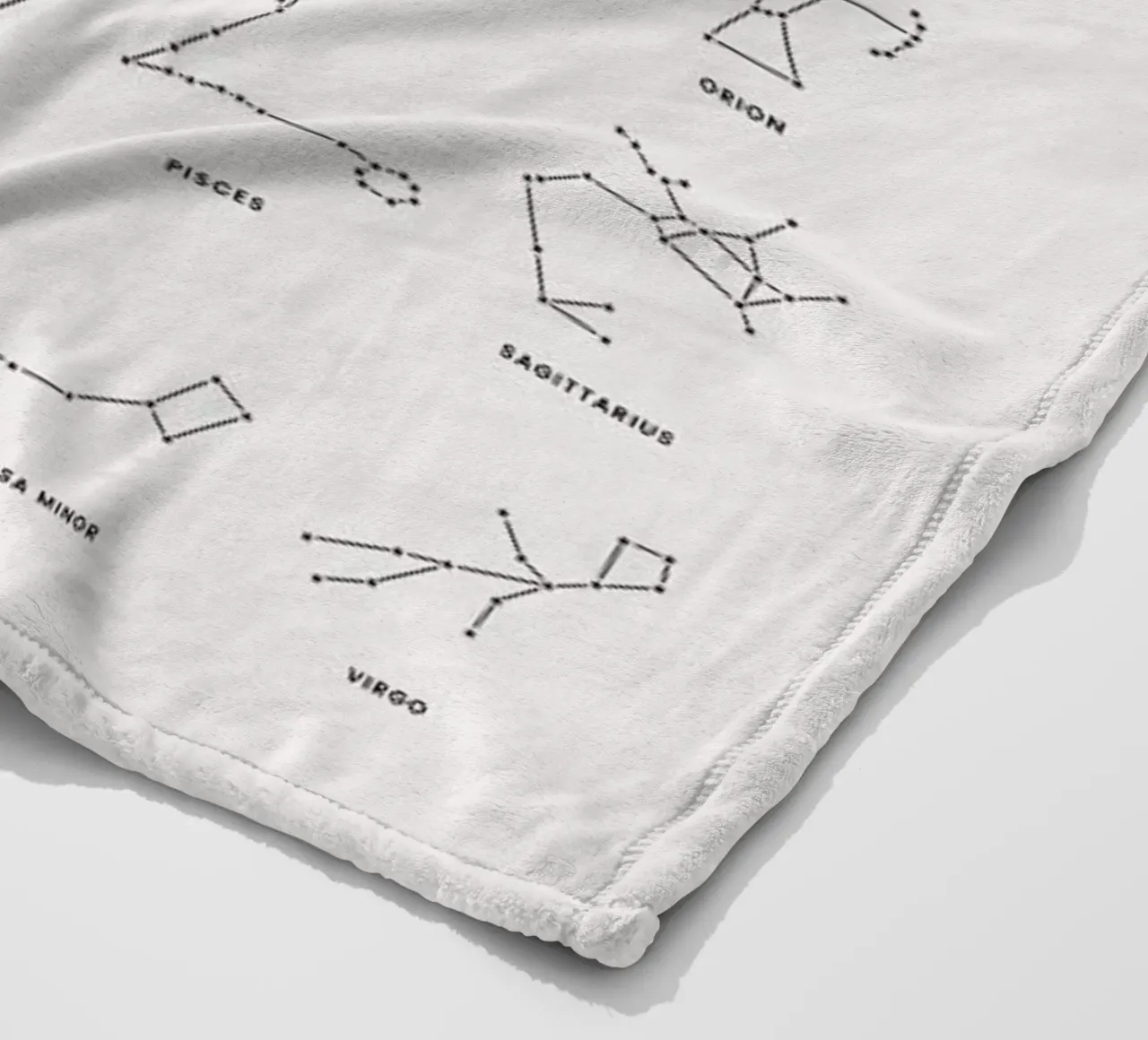 Constellation Chart 2 coperta in pile da daylight design studio