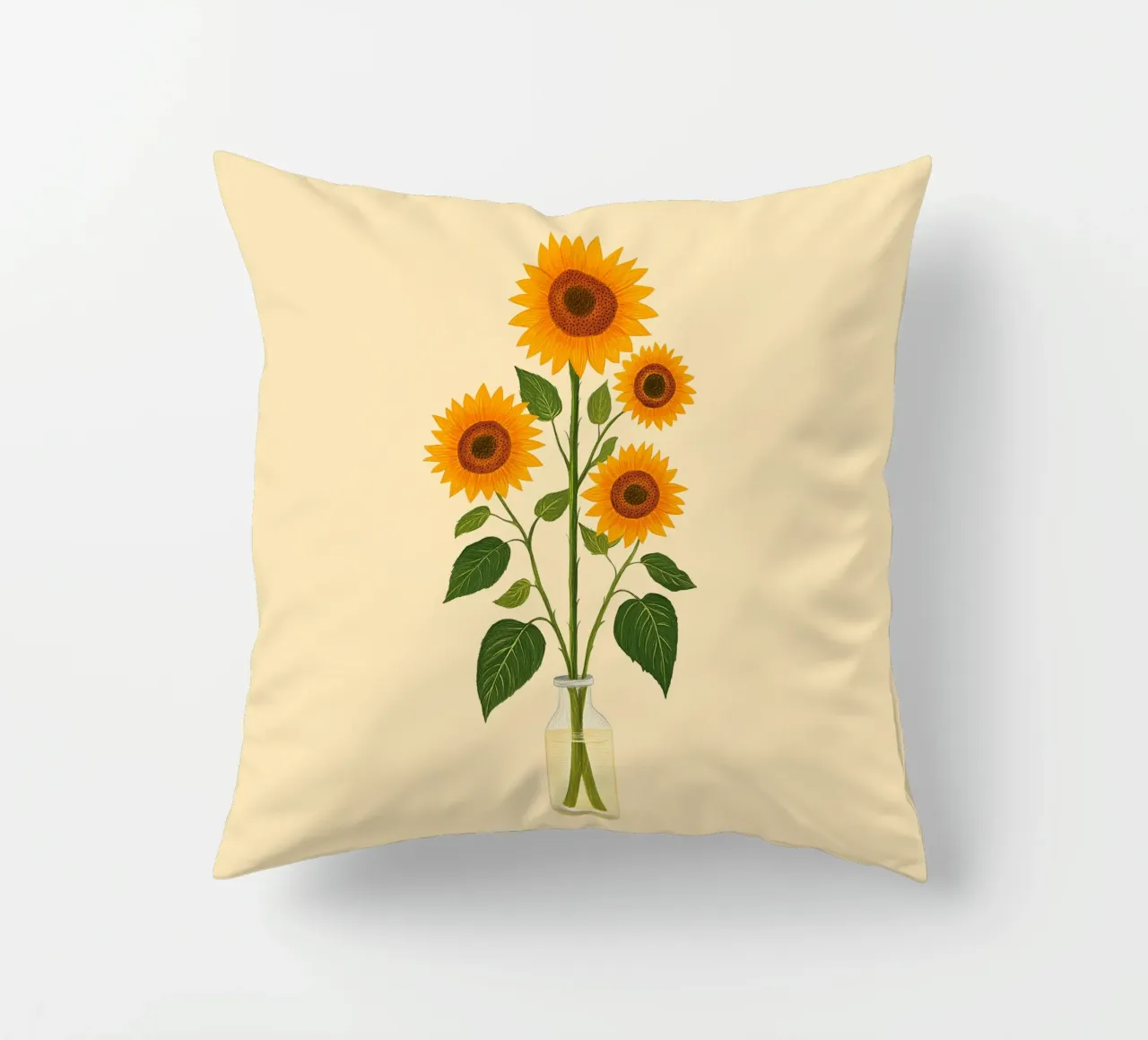 Girasoli in un vaso di vetro cuscino da Curious Canvas