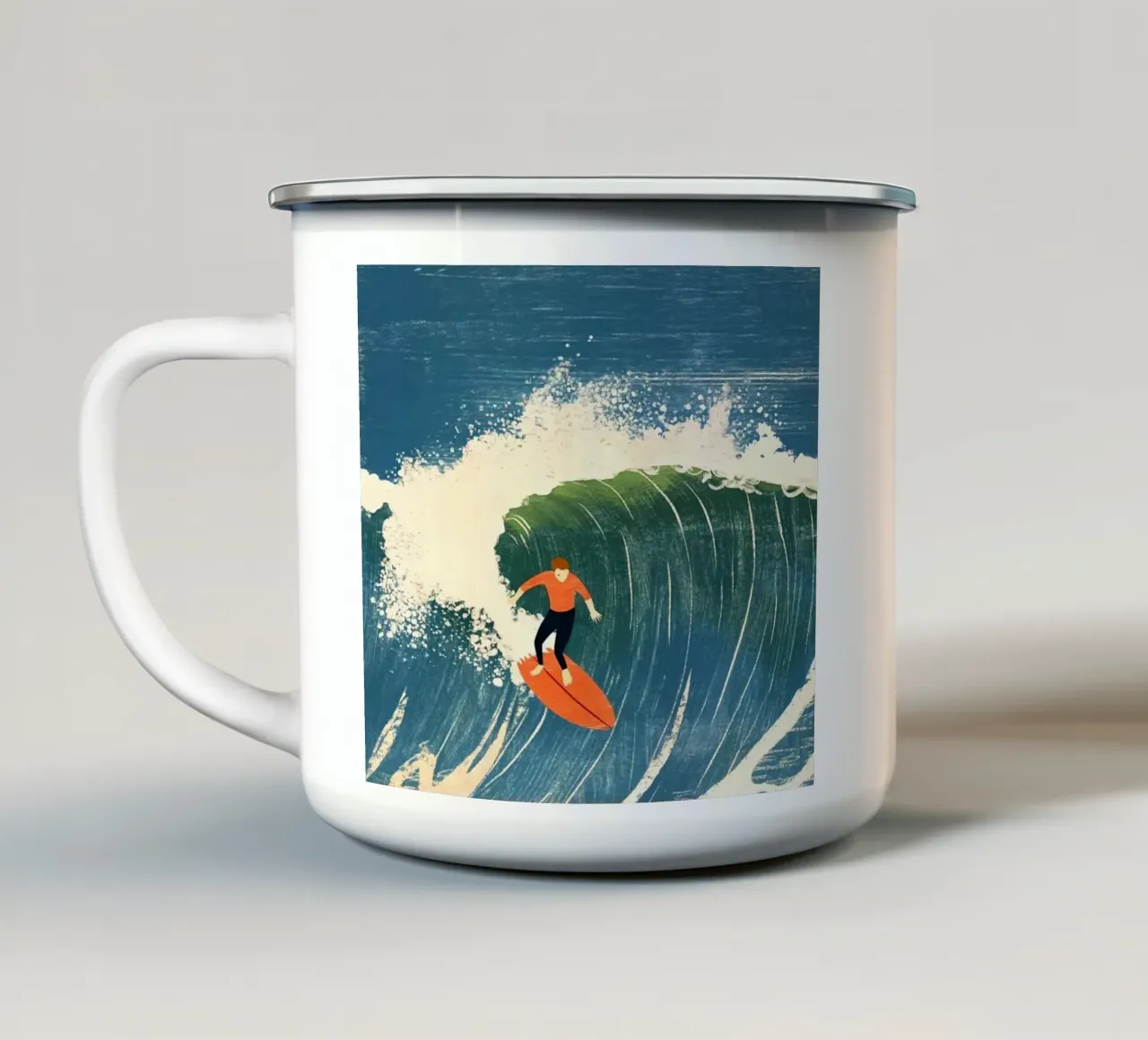 Surfista tazza in smalto da Curious Canvas