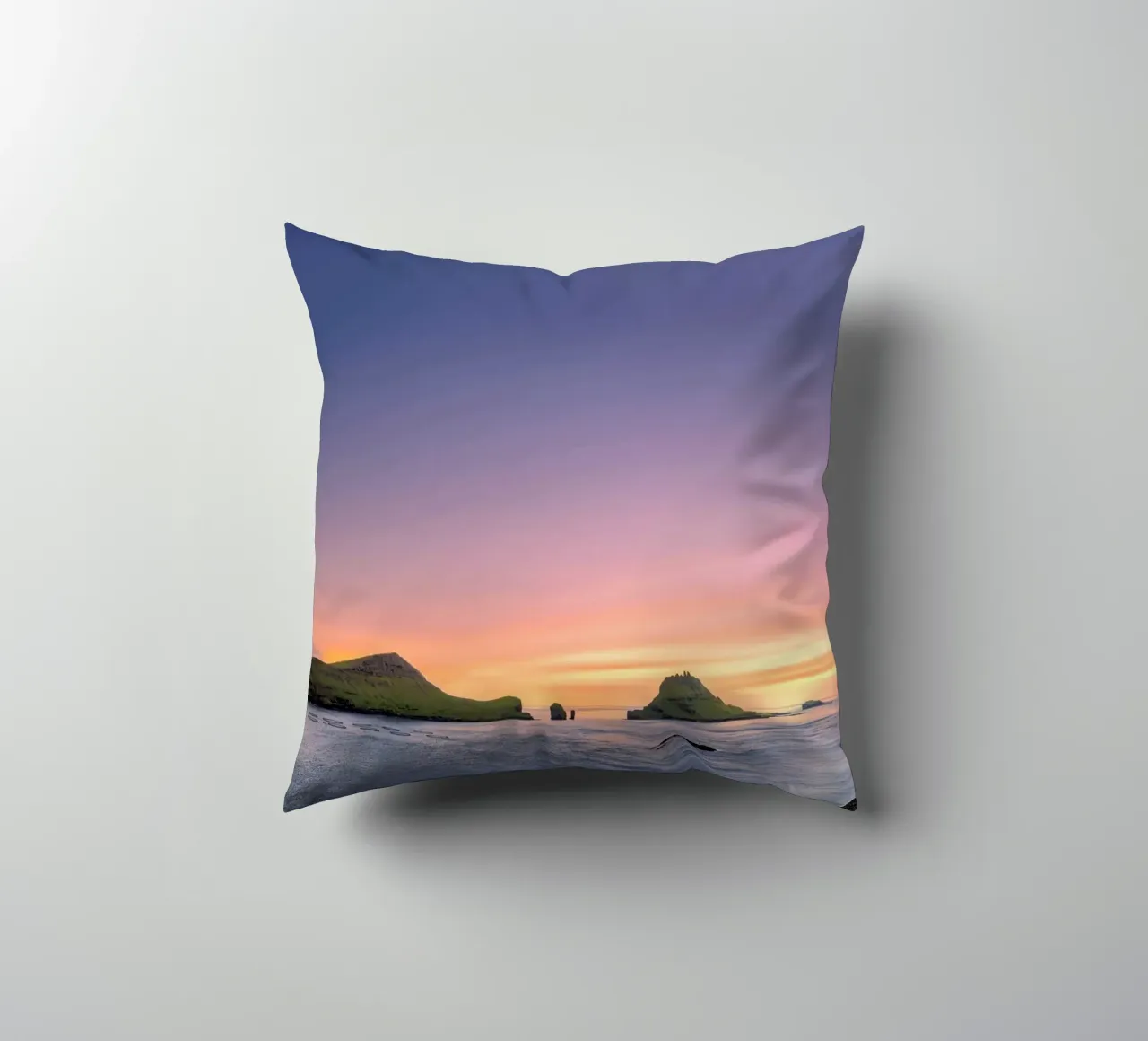 Faroe Islands: Where Sky Meets Sea in a Symphony of Color cuscino da zenitt