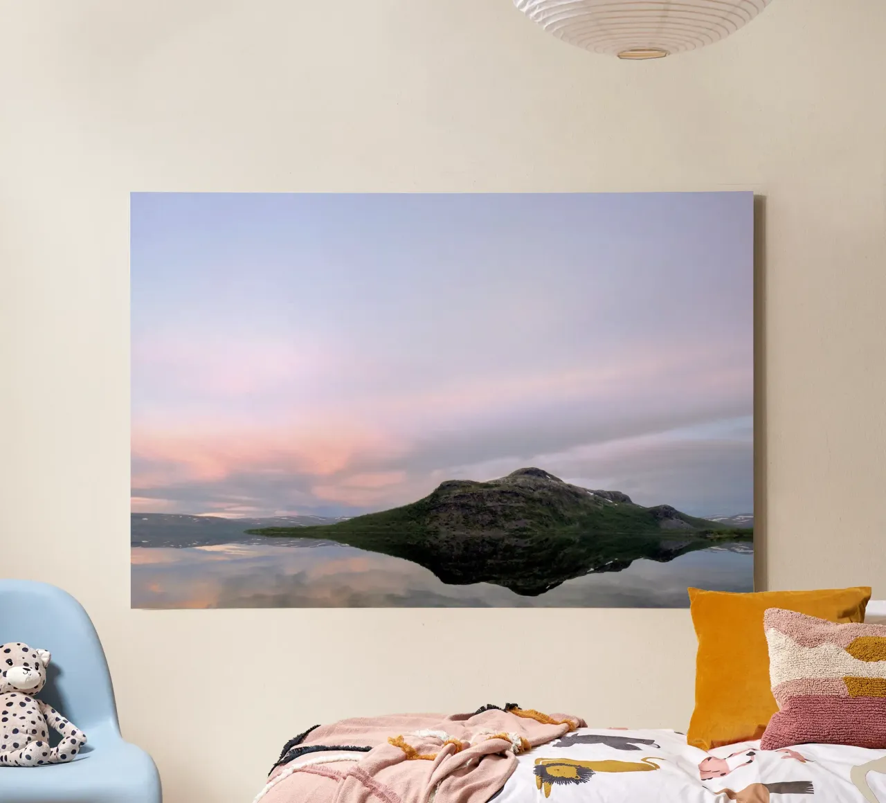 Arctic Reverie: Pastel Dawn Reflection tela con Cornice a cassetta da zenitt
