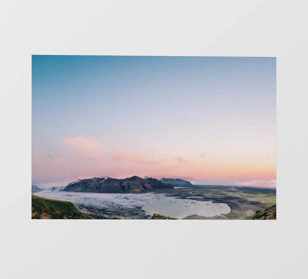 Icelandic Dawn: Where Ice Meets Elysian Hues telo in pvc da zenitt
