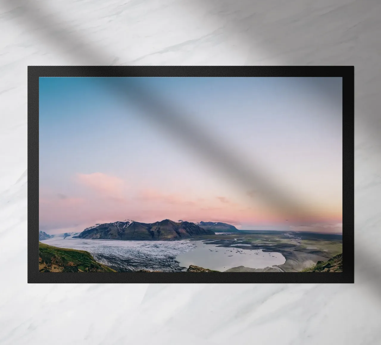 Icelandic Dawn: Where Ice Meets Elysian Hues zerbino da zenitt