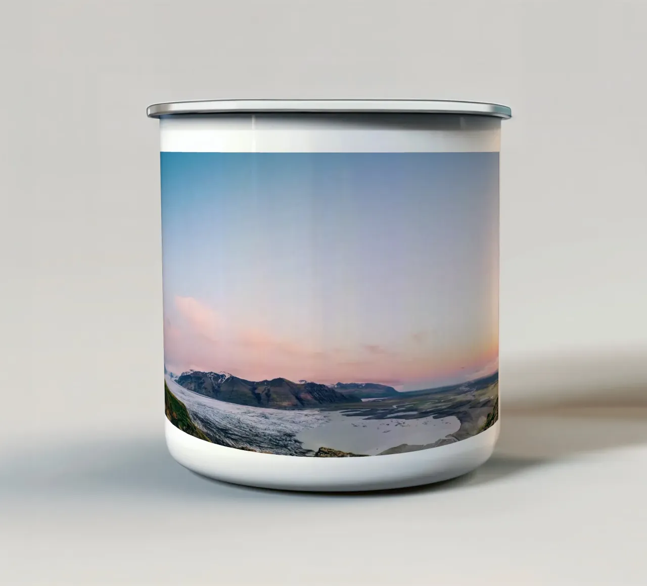 Icelandic Dawn: Where Ice Meets Elysian Hues tazza in smalto da zenitt