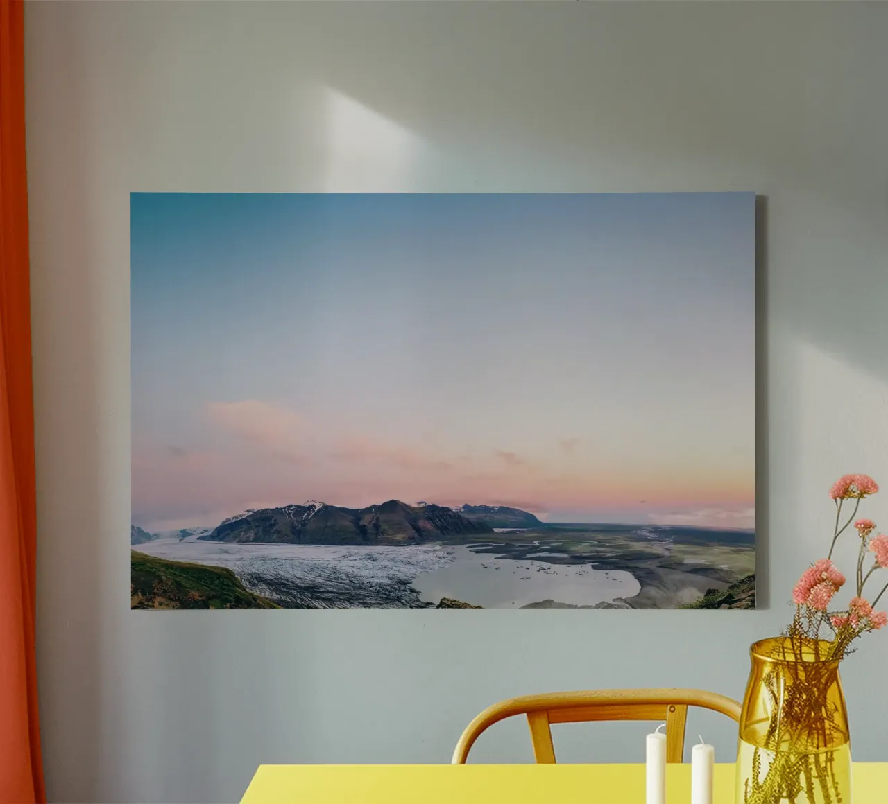 Icelandic Dawn: Where Ice Meets Elysian Hues tela con Cornice a cassetta da zenitt