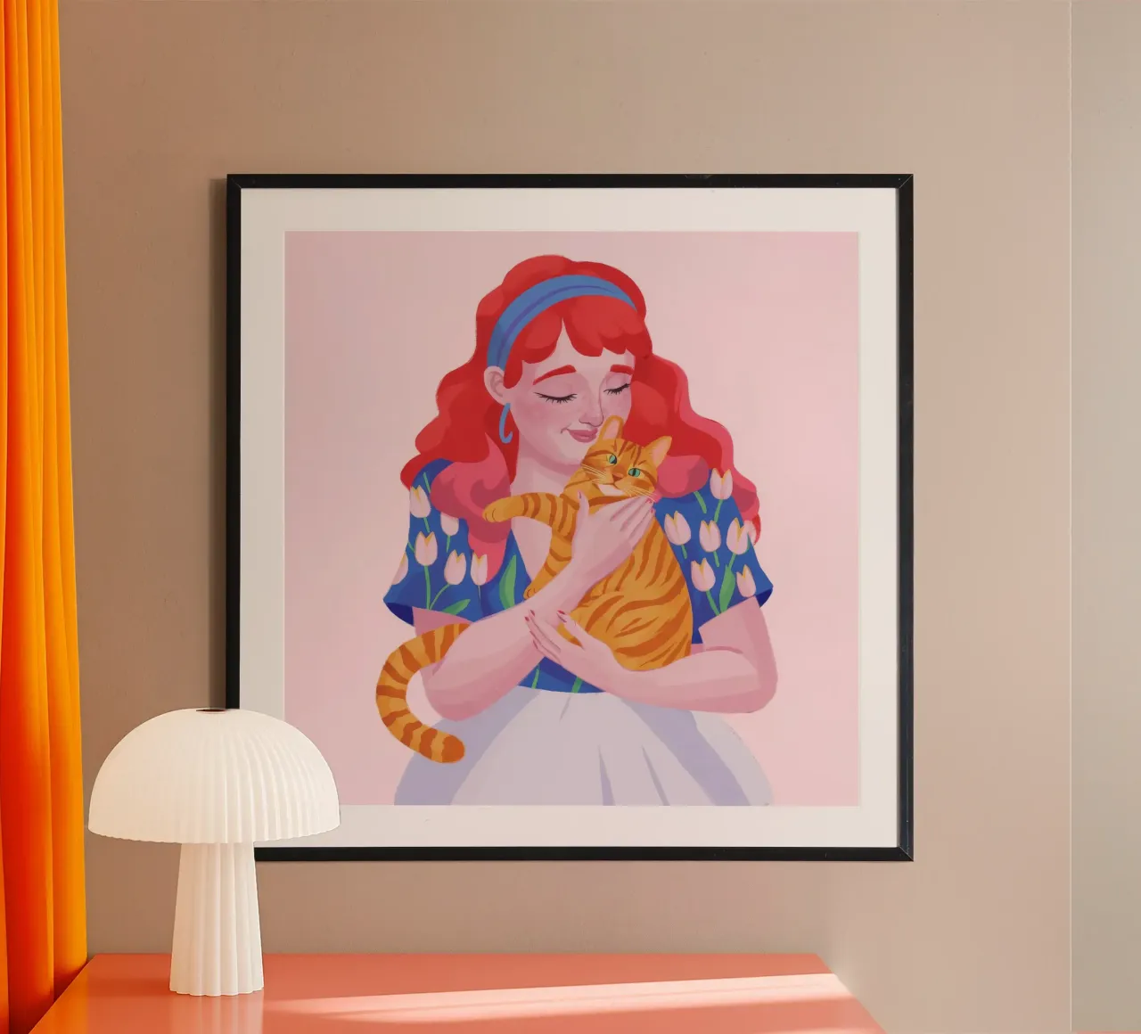 Abbraccio di gatto allo zenzero poster con telaio in plastica da Aether Brush