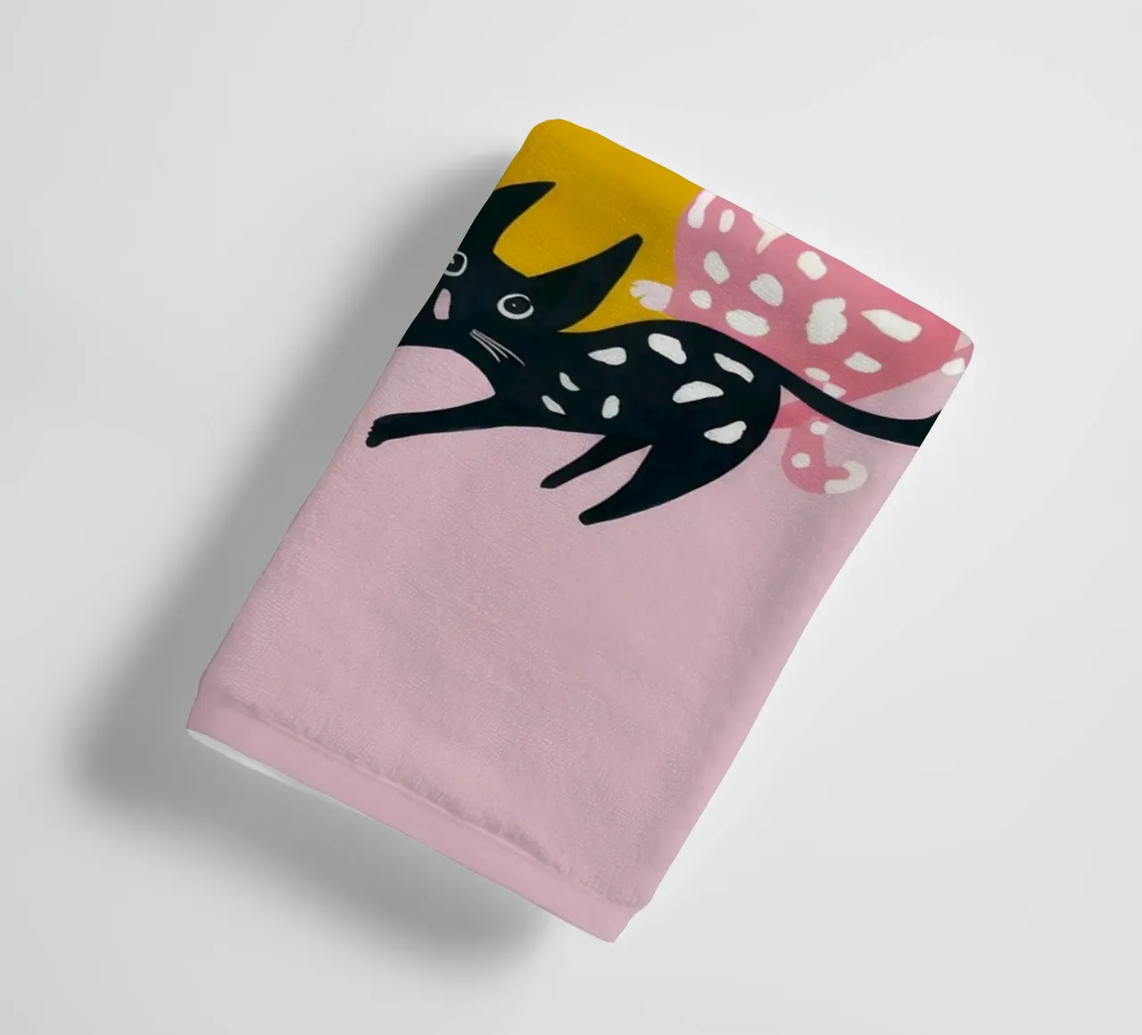 Abbraccio felino regale asciugamano da bagno da Aether Brush