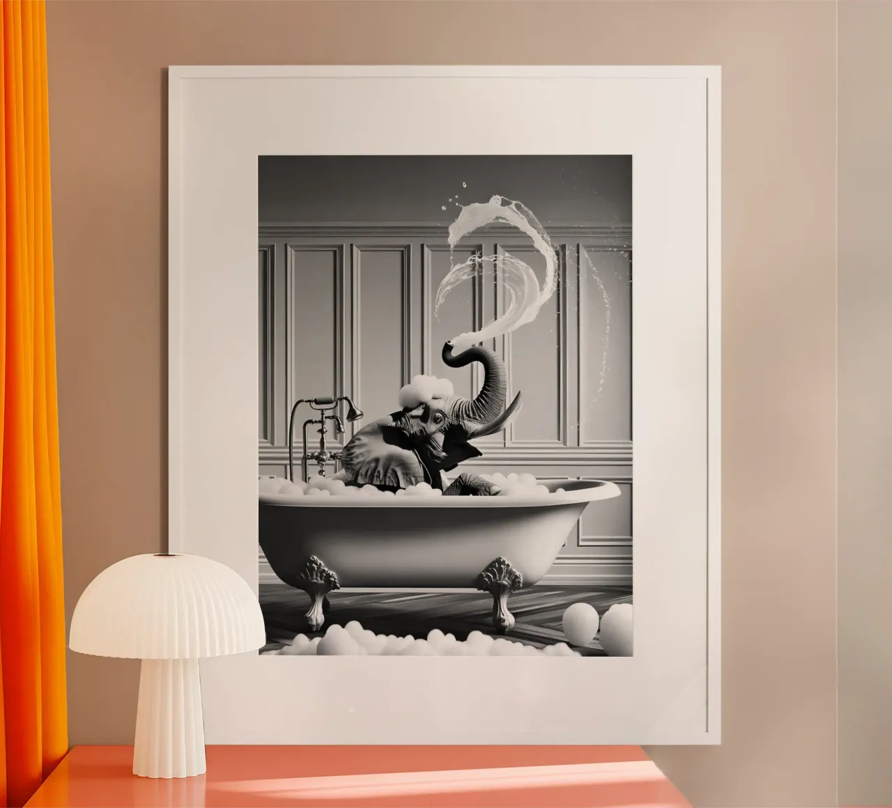 Elefante che gioca con l'acqua poster con telaio in legno da christal shop
