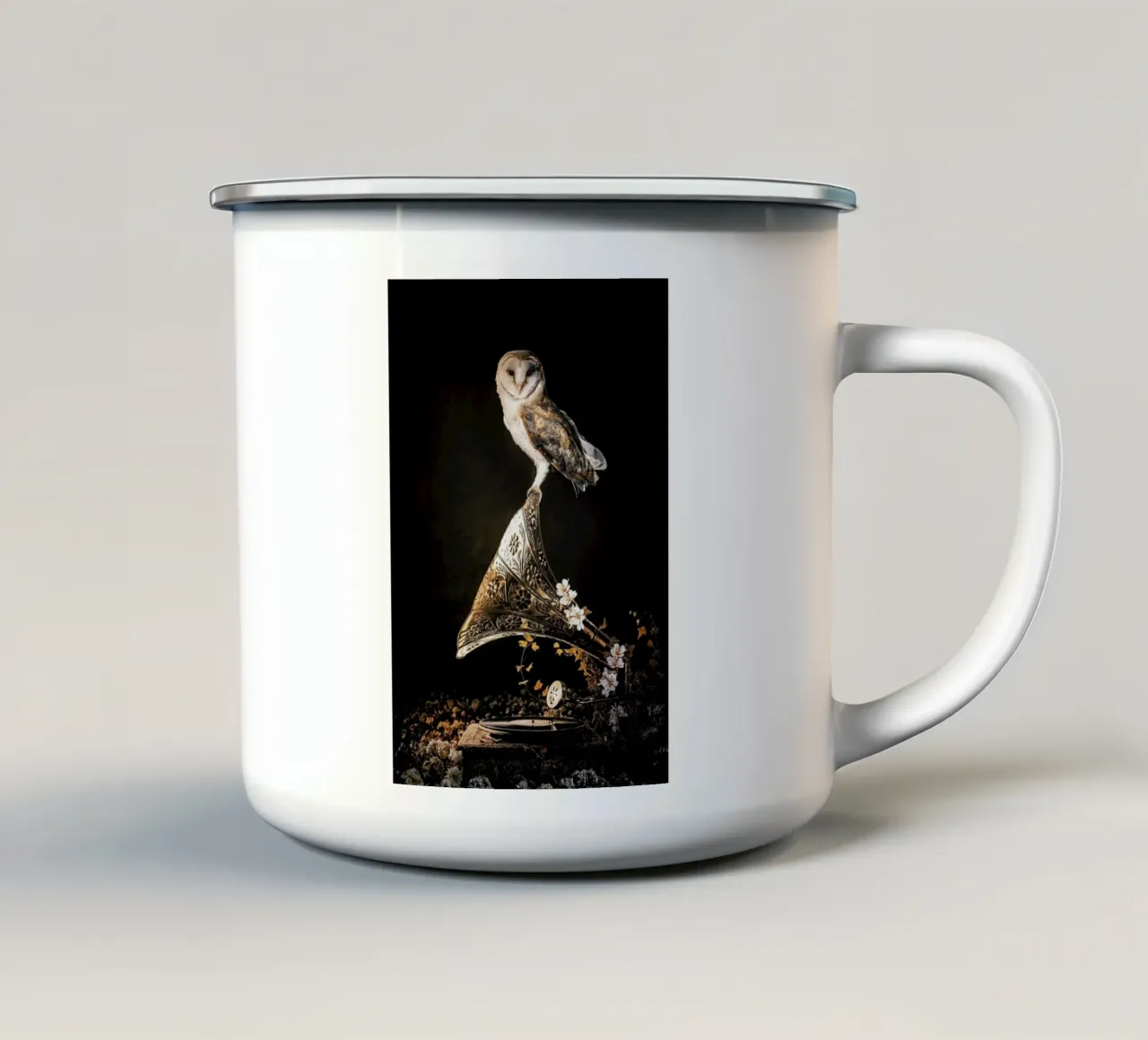 Grammophone Owl tazza in smalto da Wouter Rikken