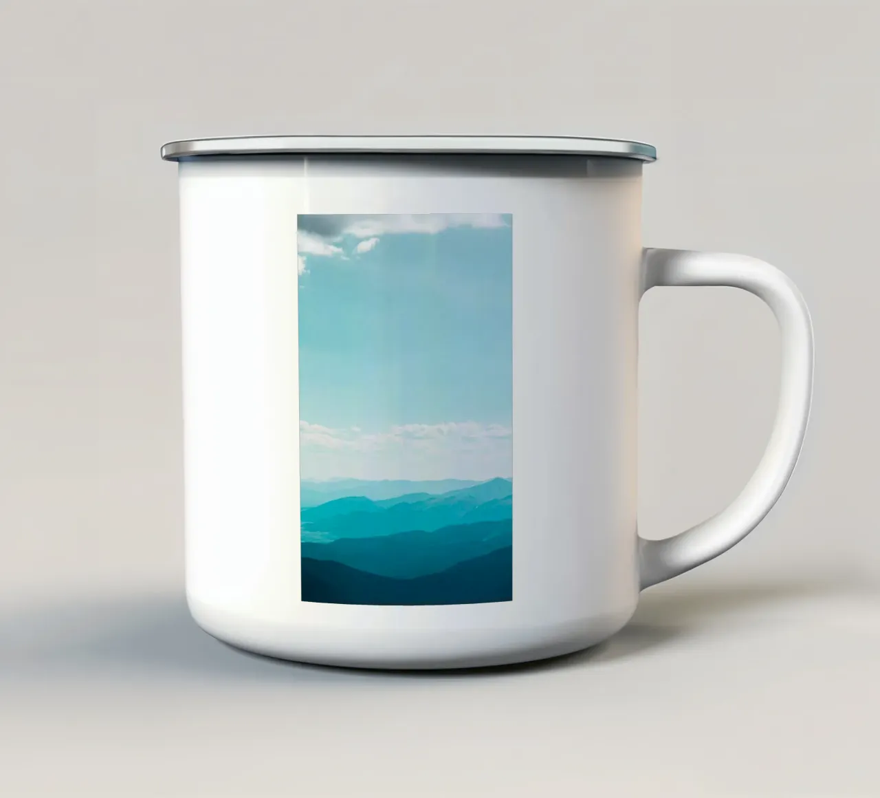 creste delle nuvole tazza in smalto da Bleu
