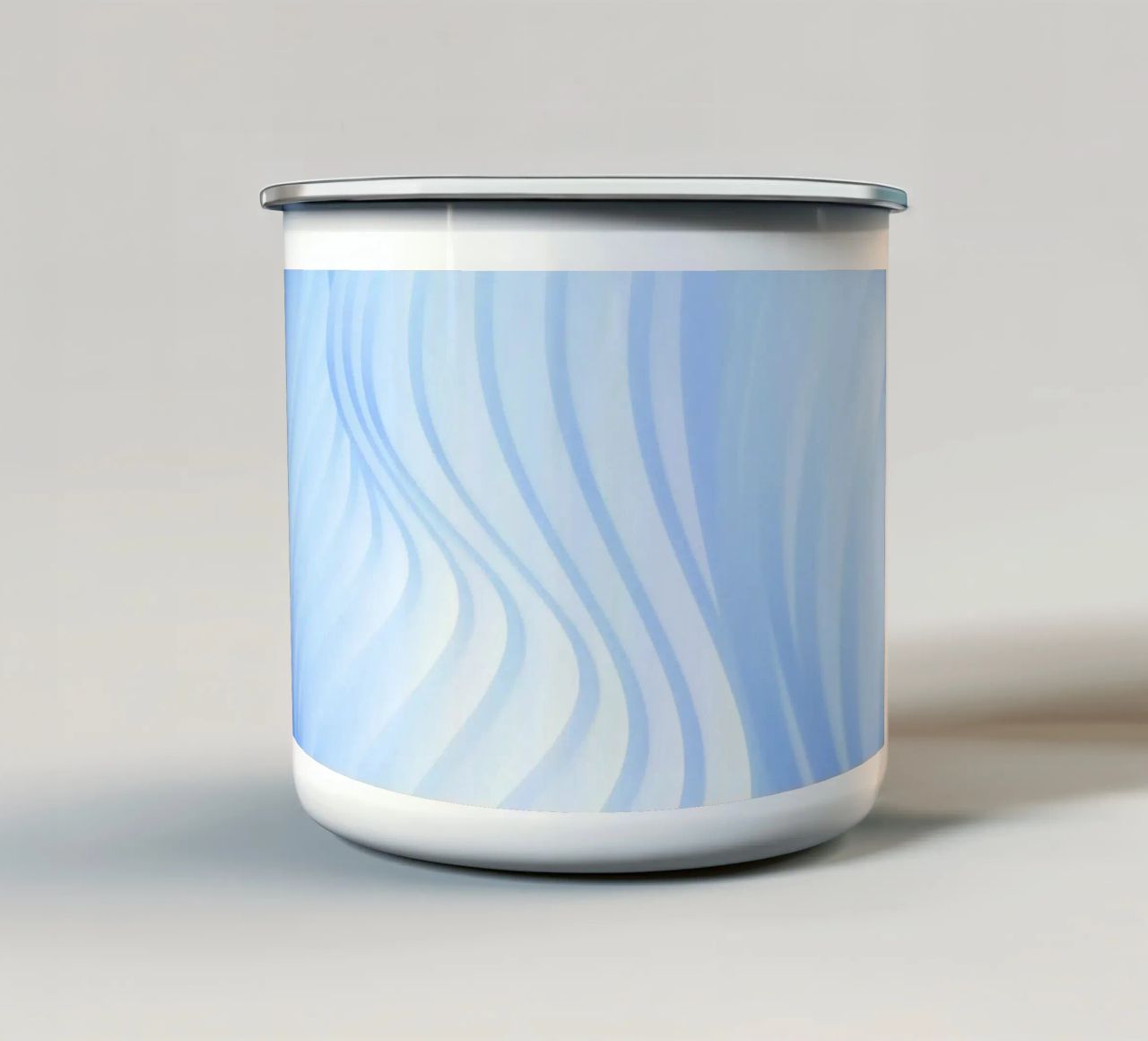 linee curve tazza in smalto da Bleu