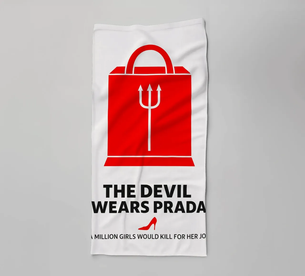 The Devil Wears Prada Print asciugamano da bagno da MoviesArt