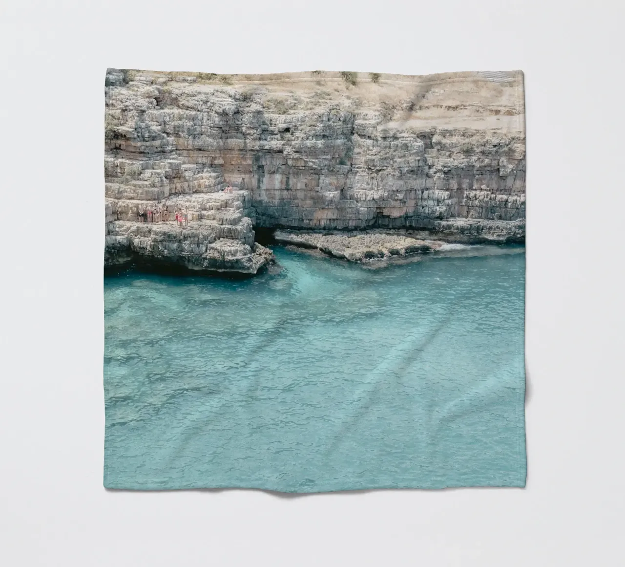 Rocky coast in Apulia, Italy coperta in pile da photolovers