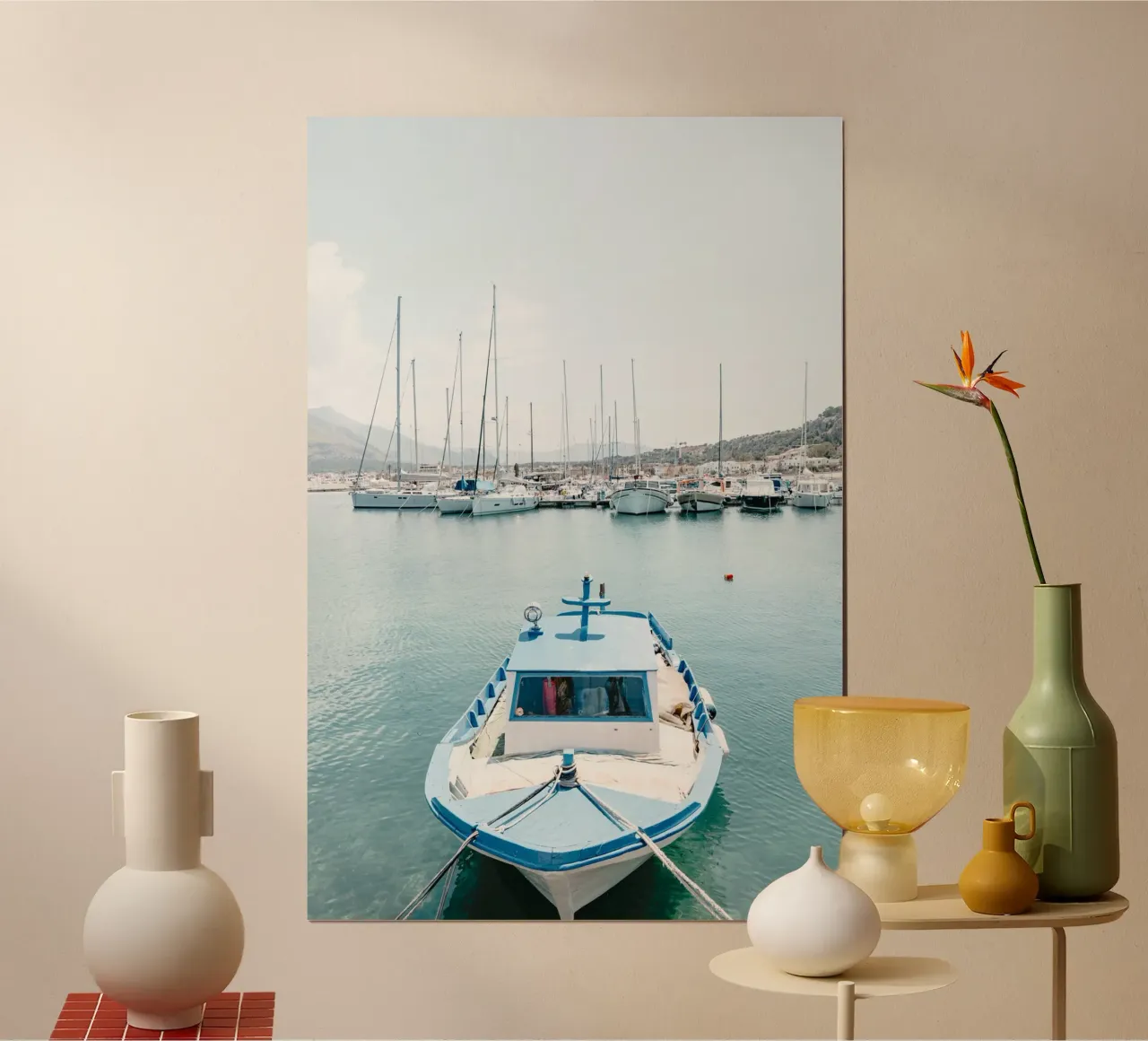 Boat in a port in Sicily poster con telaio in plastica da photolovers