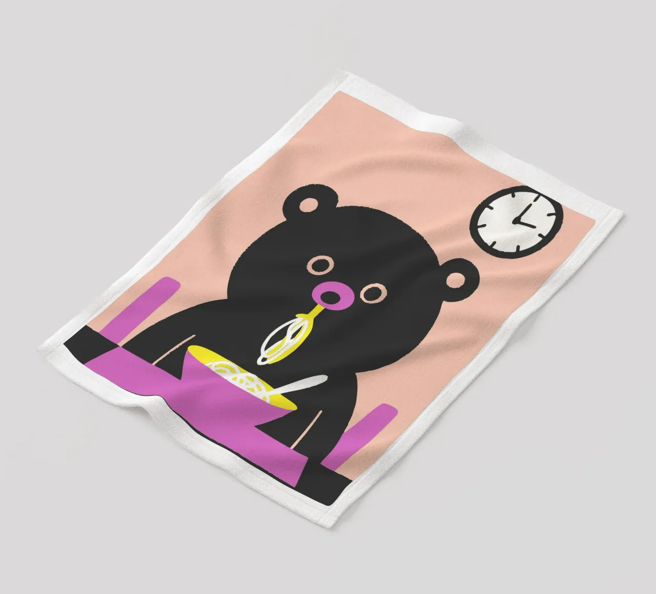 Bear Eats Noodles Fleecedecke von TRENDY POSTER SHOP