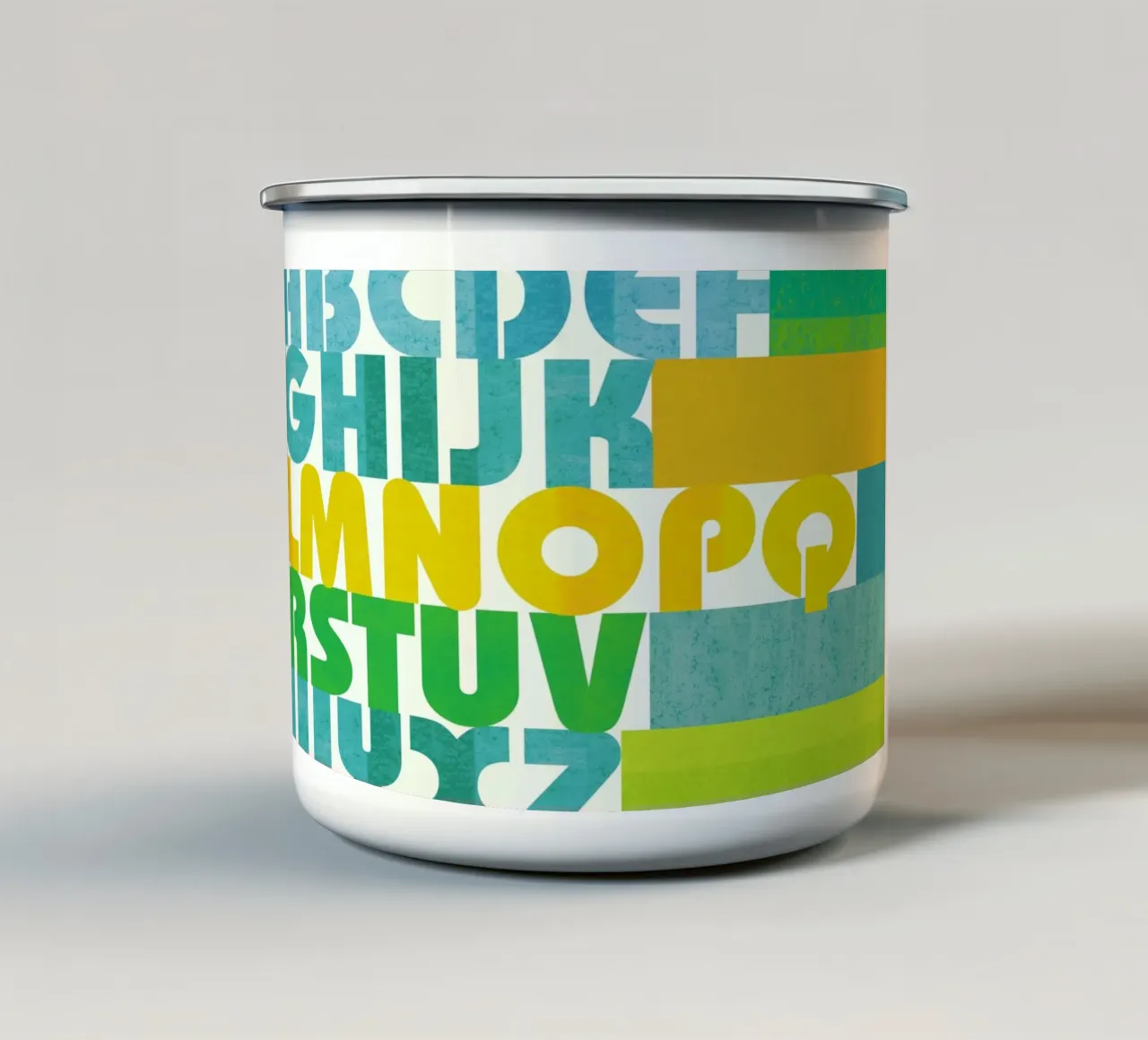 SeventiesABC tazza in smalto da Catherine Aguilar