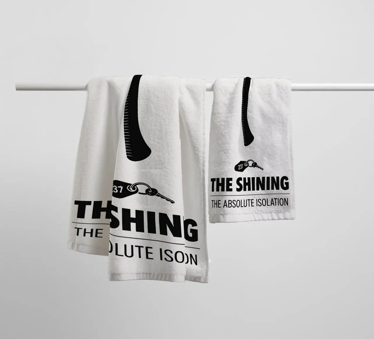The Shining Print asciugamano da bagno da MoviesArt