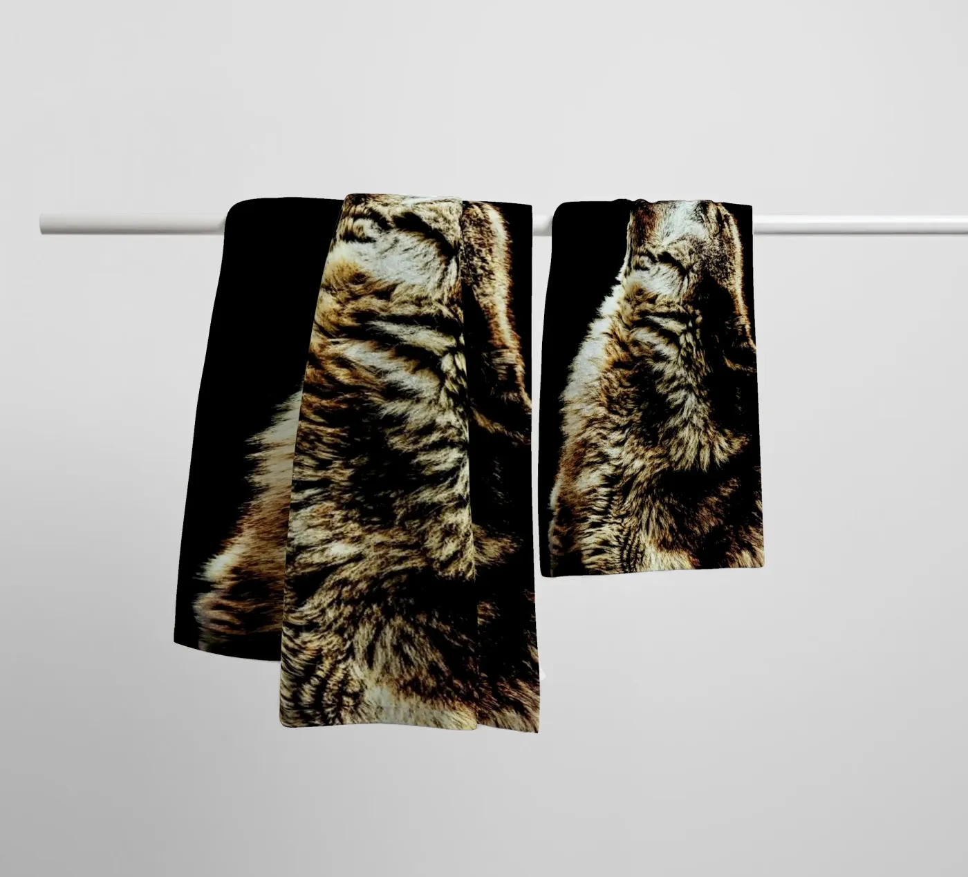 Howling Wolf towel by Wouter Rikken