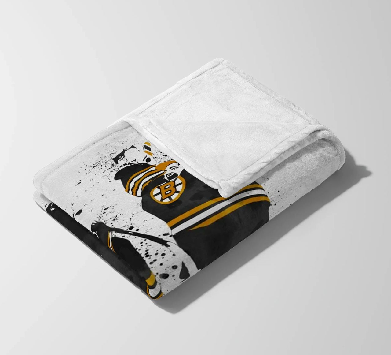 Jeremy Swayman and Linus Ullmark coperta in pile da tenten